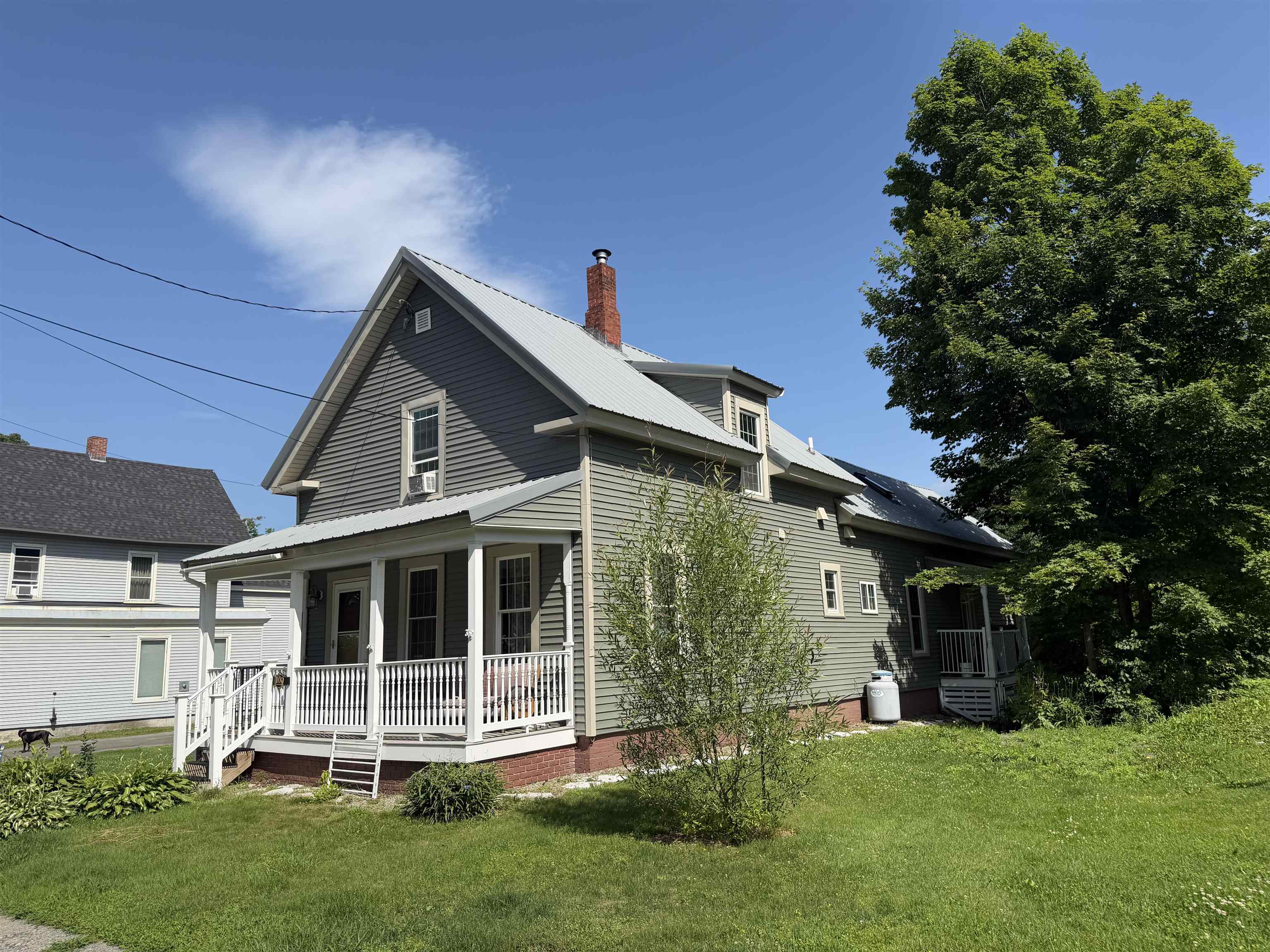 main property photo 3