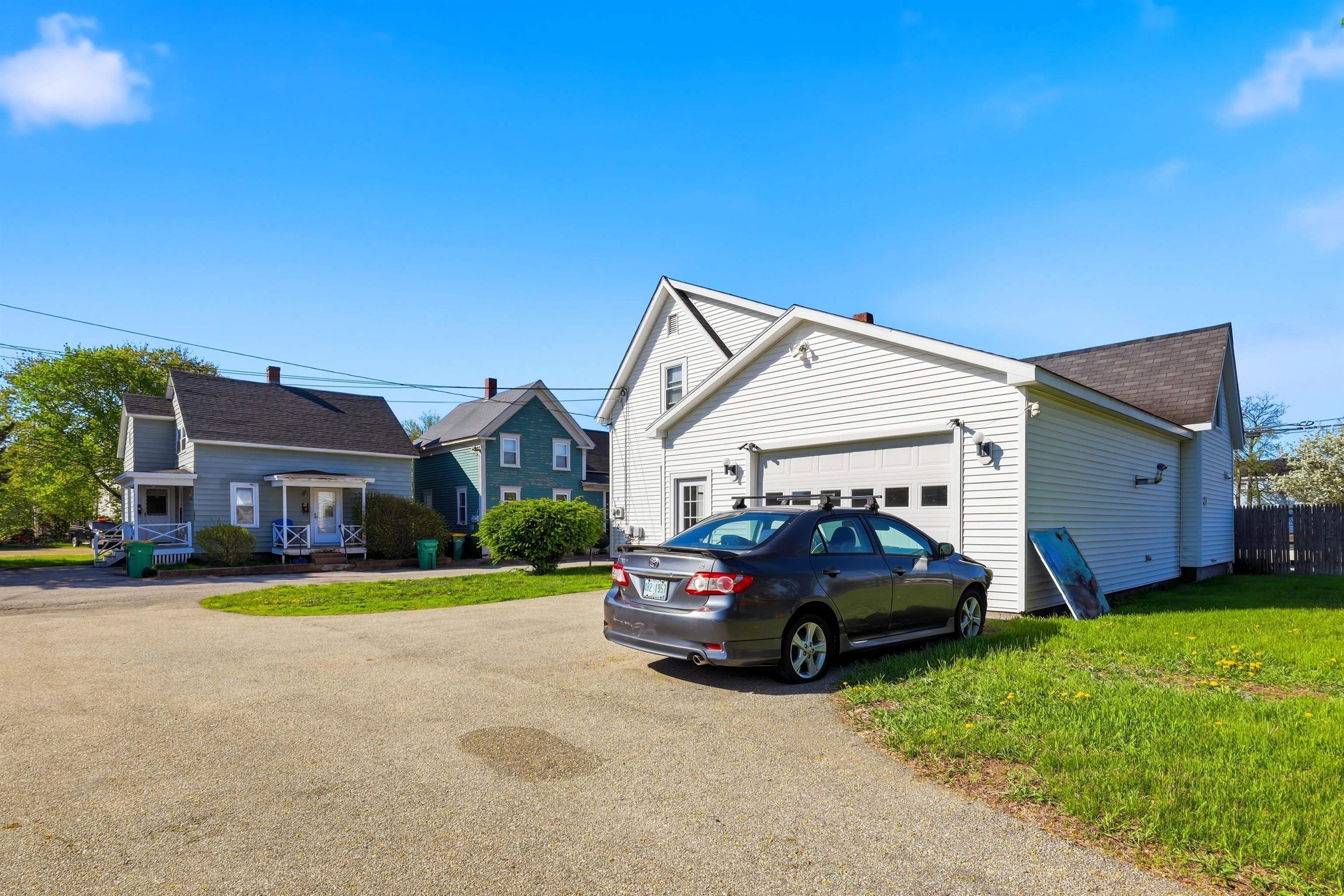 main property photo 13