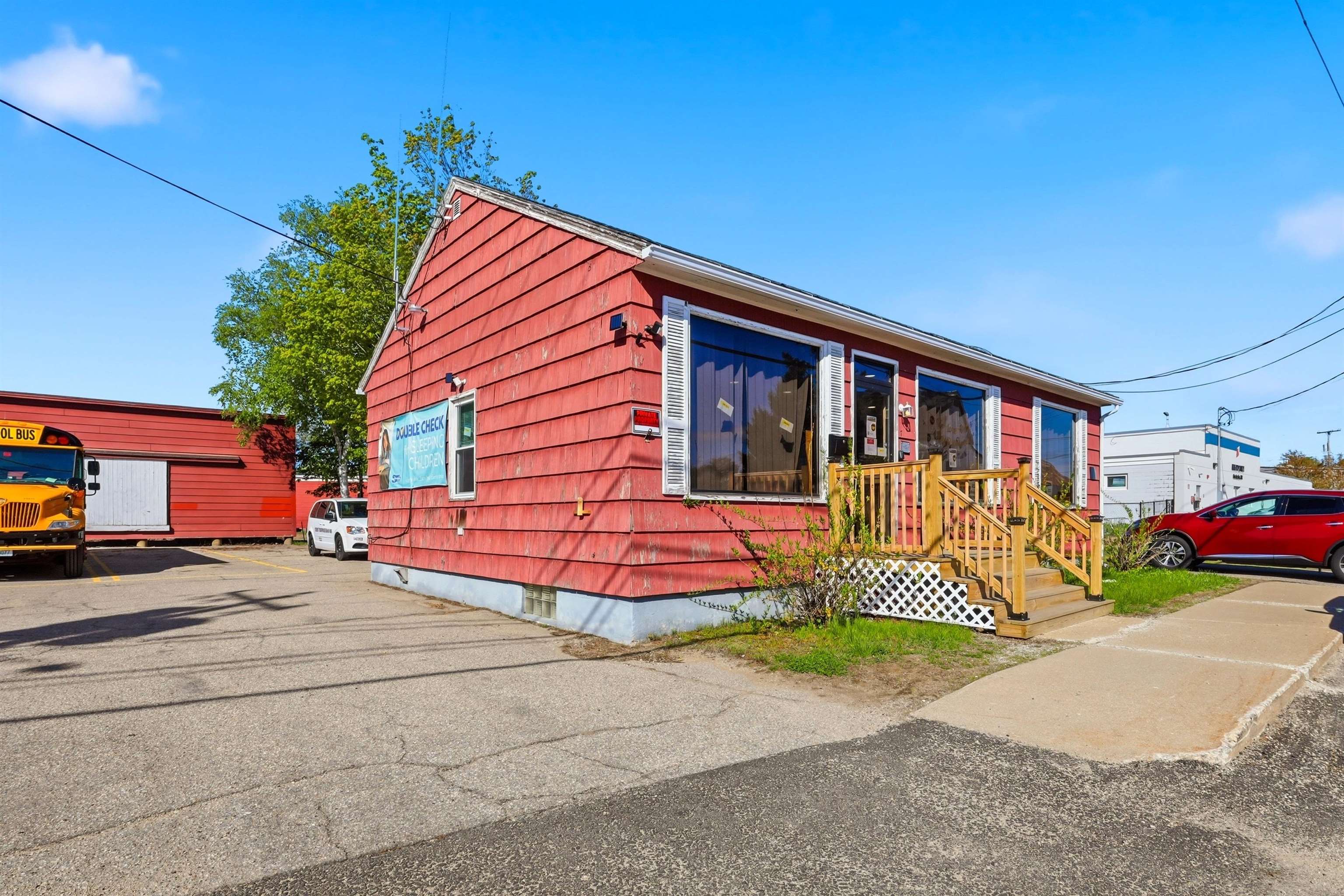 main property photo 15