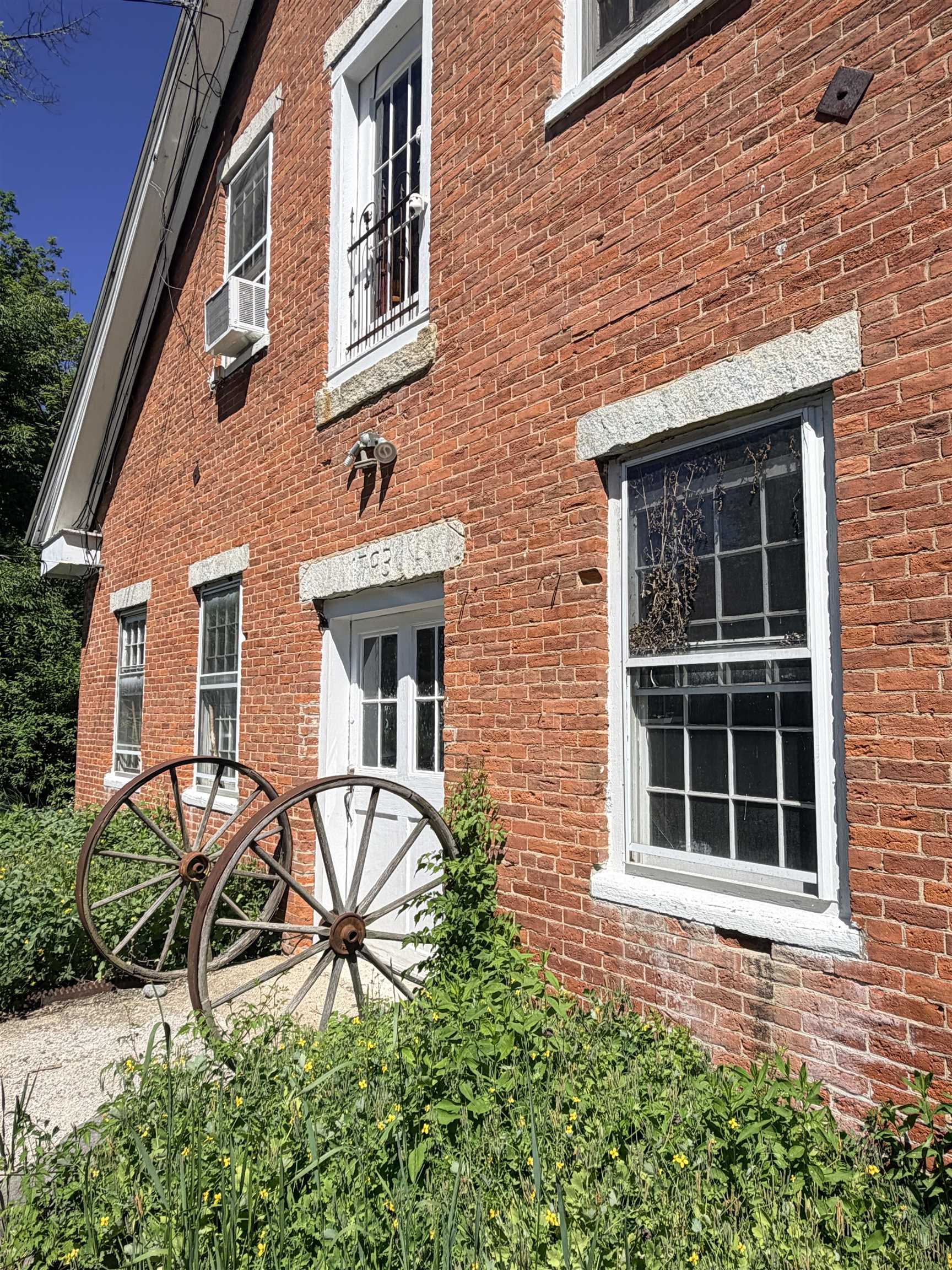 main property photo 39