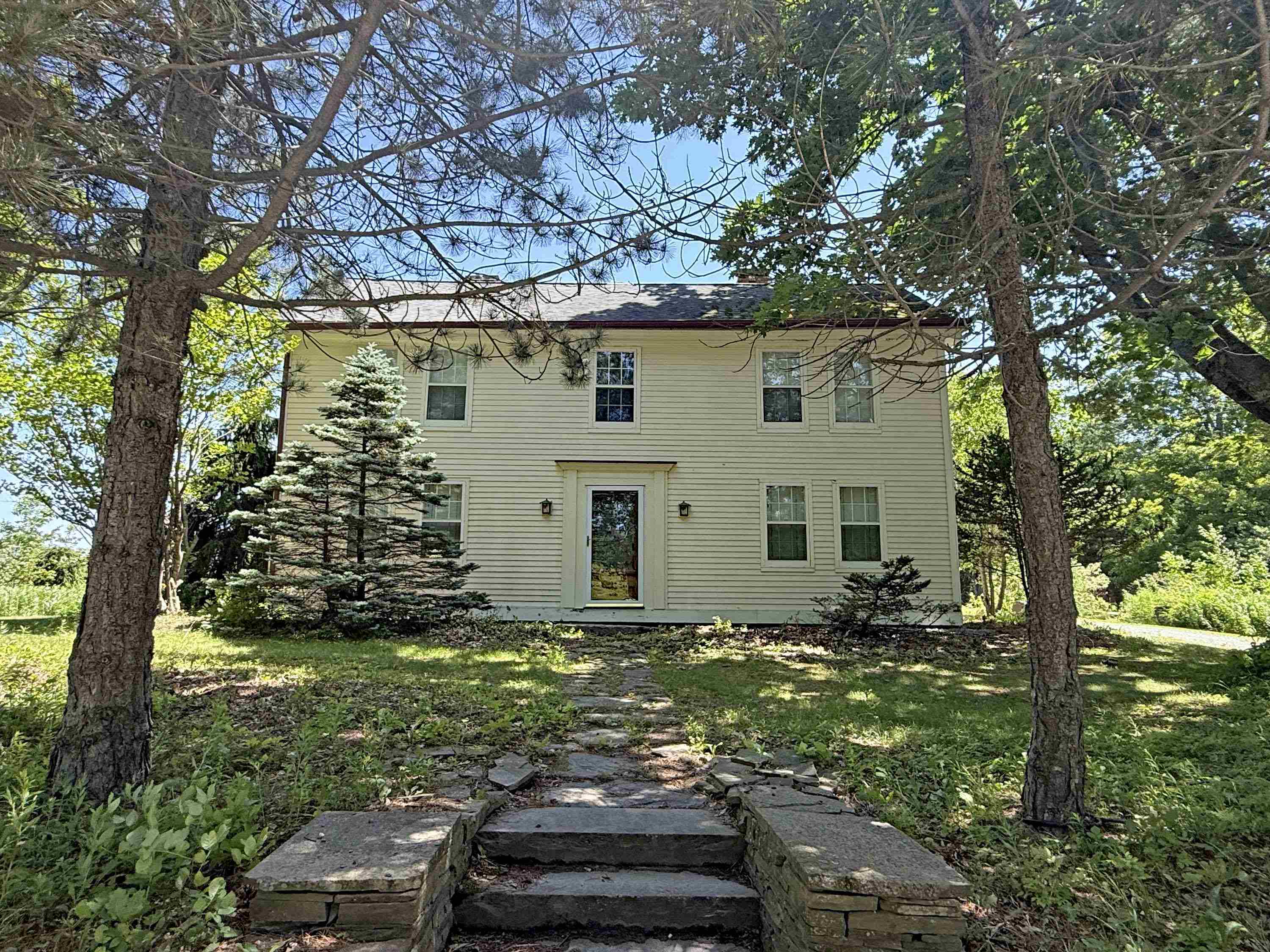 main property photo 3
