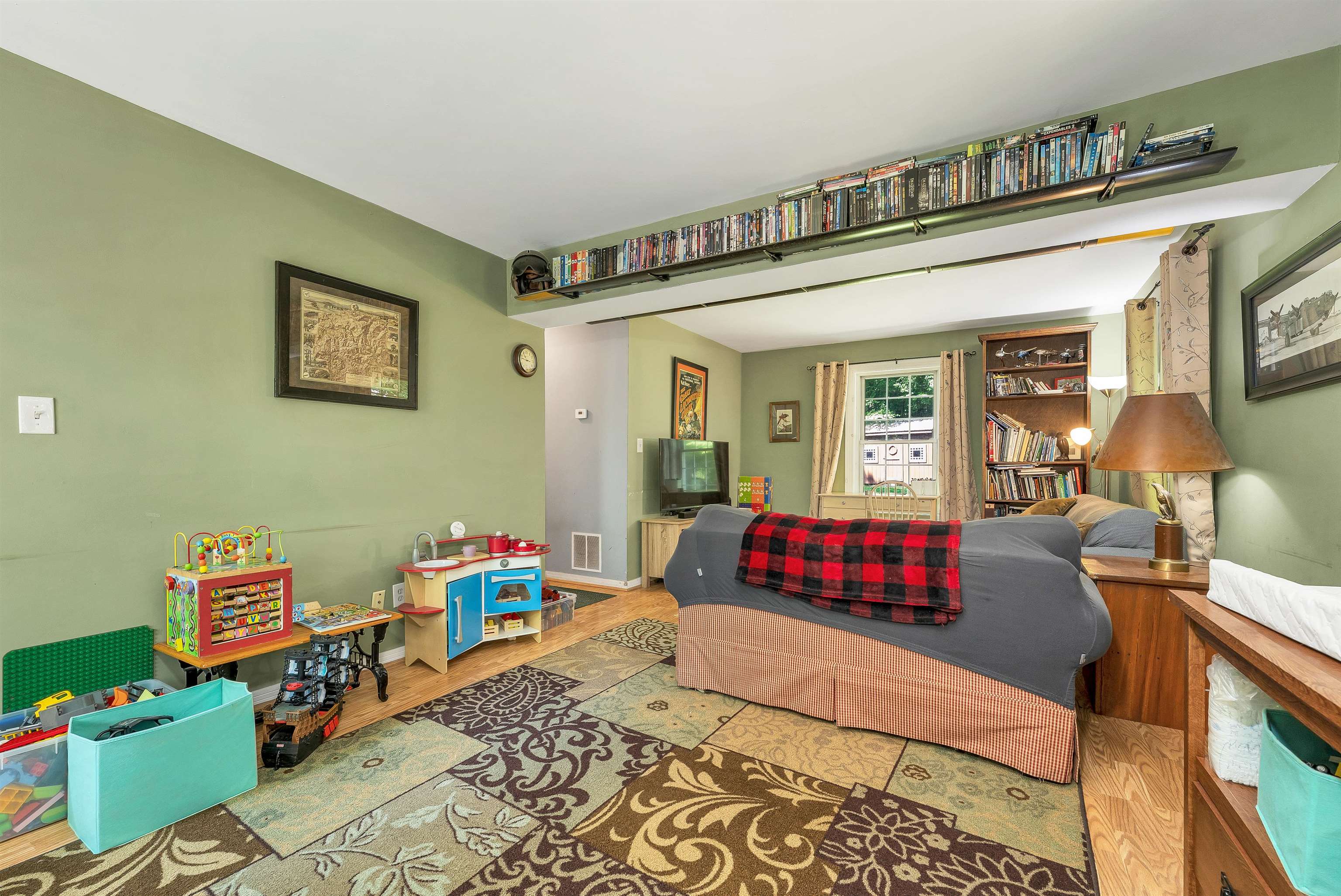 main property photo 24