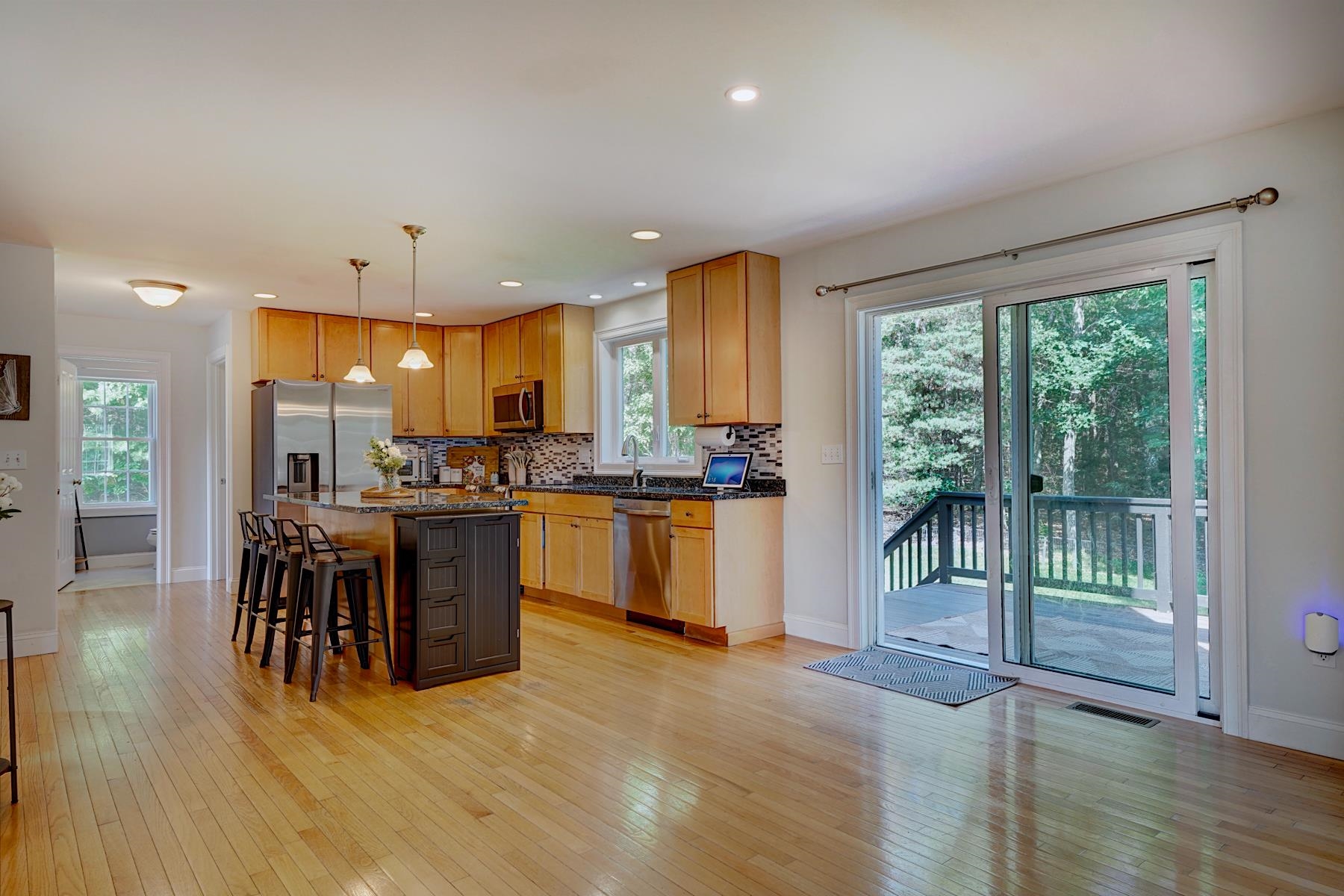 main property photo 7
