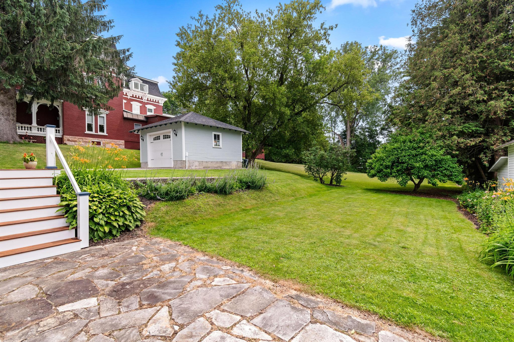 main property photo 58