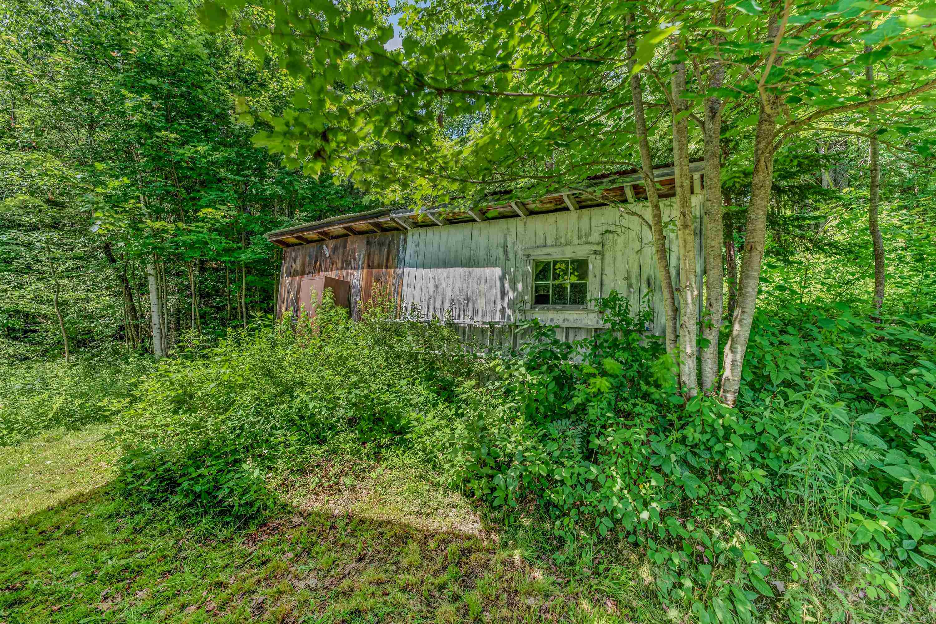 main property photo 25