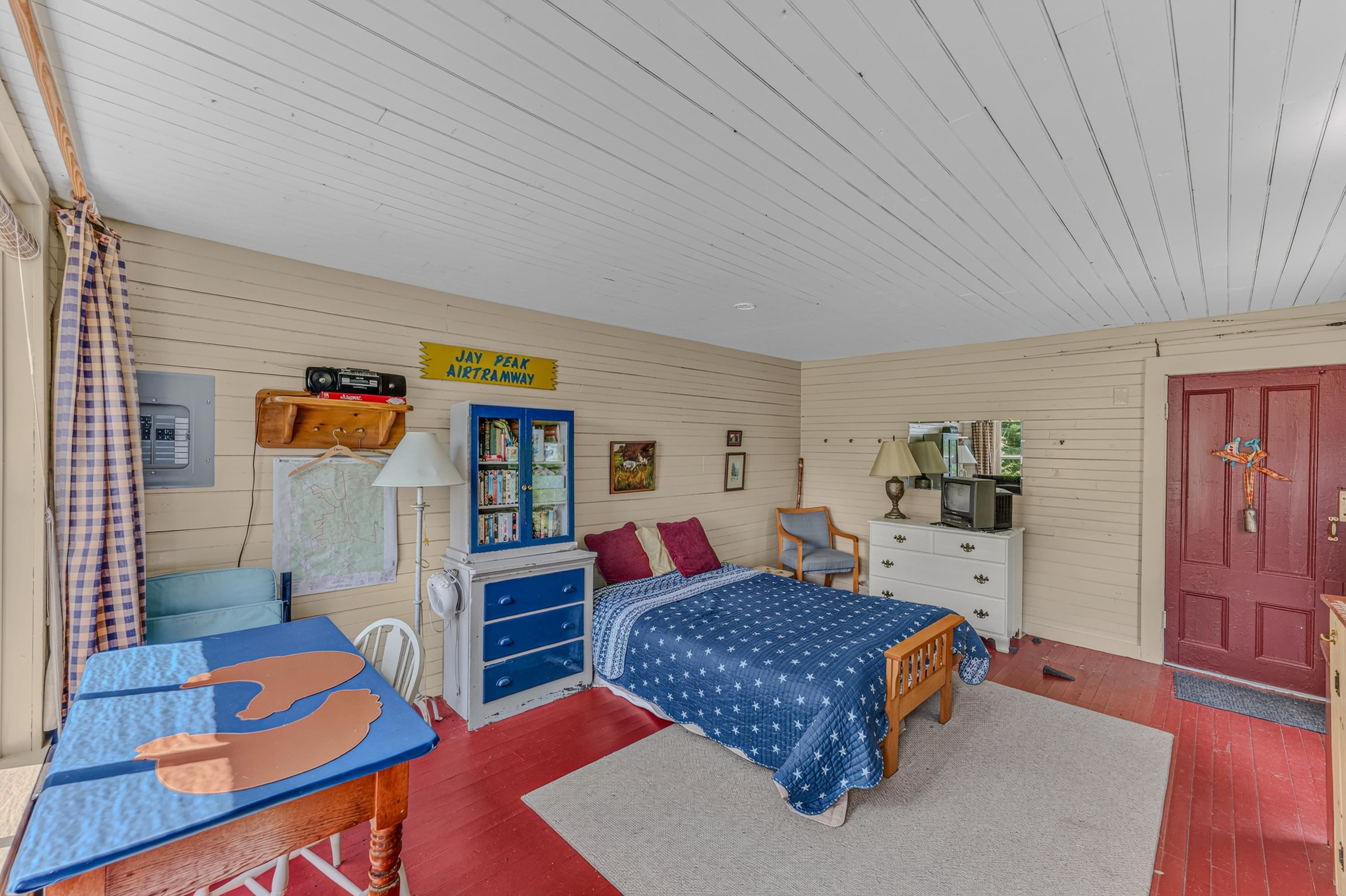 main property photo 27