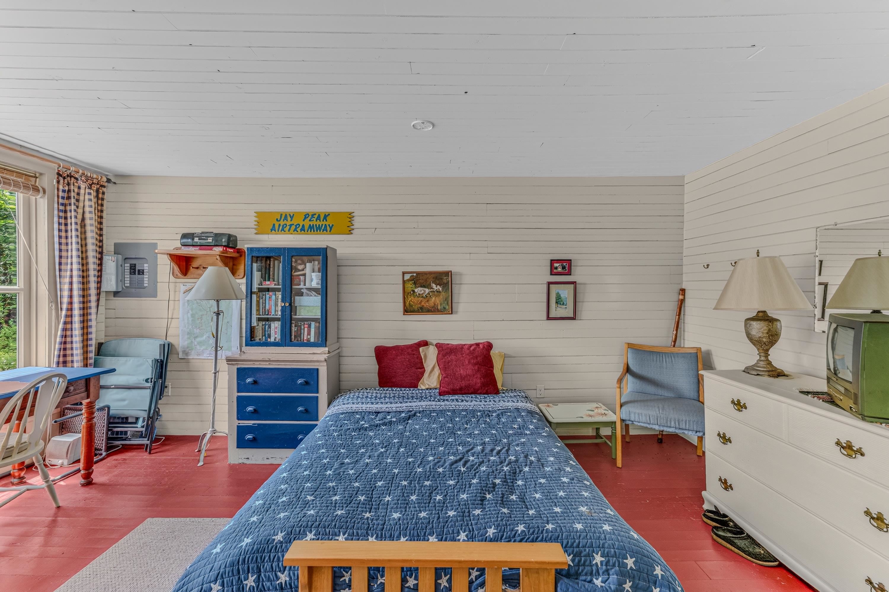 main property photo 29