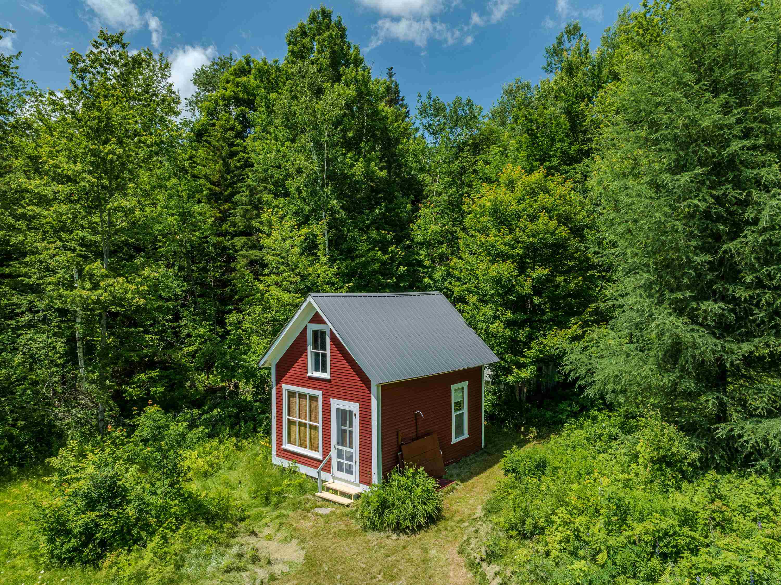 main property photo 7
