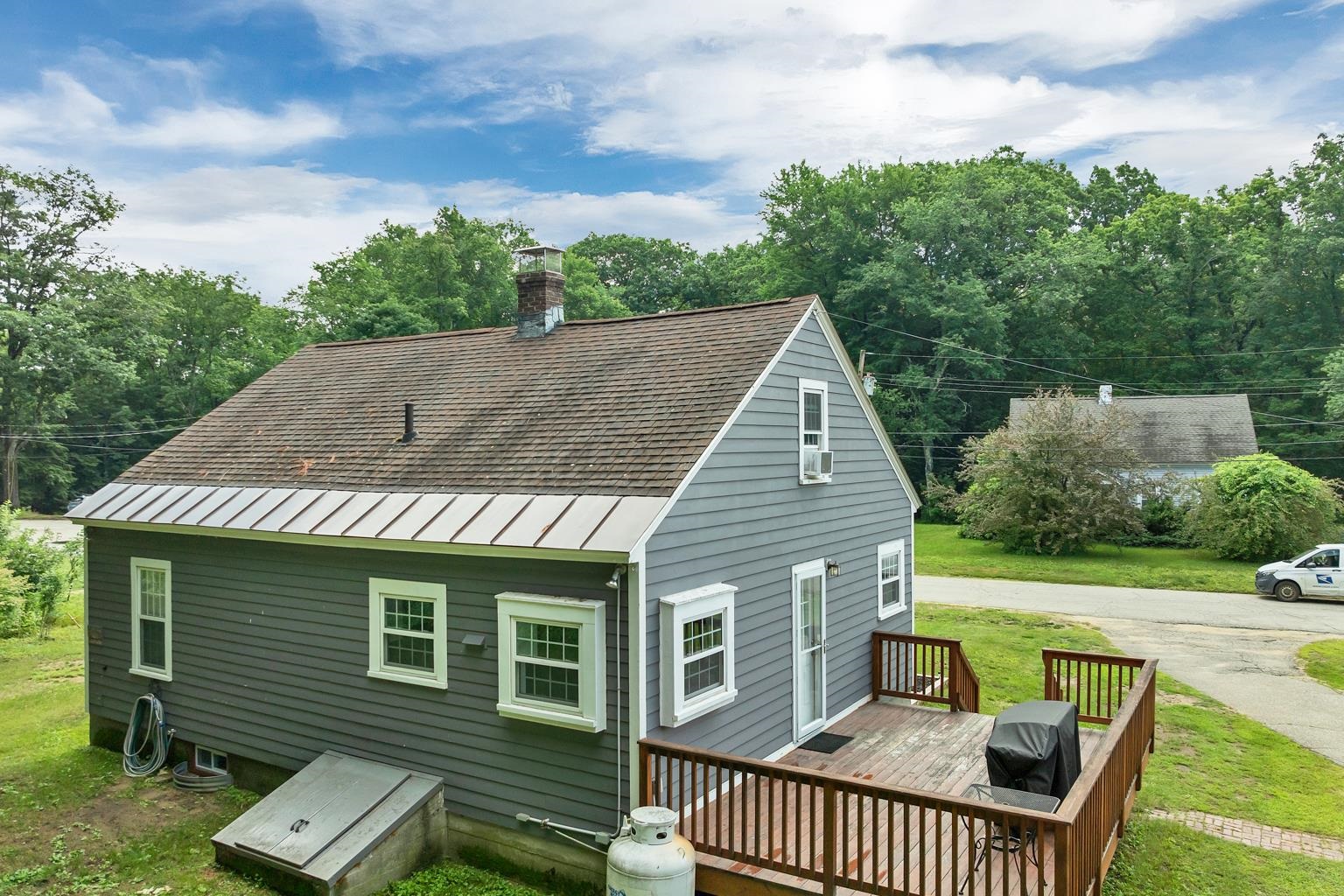 main property photo 35