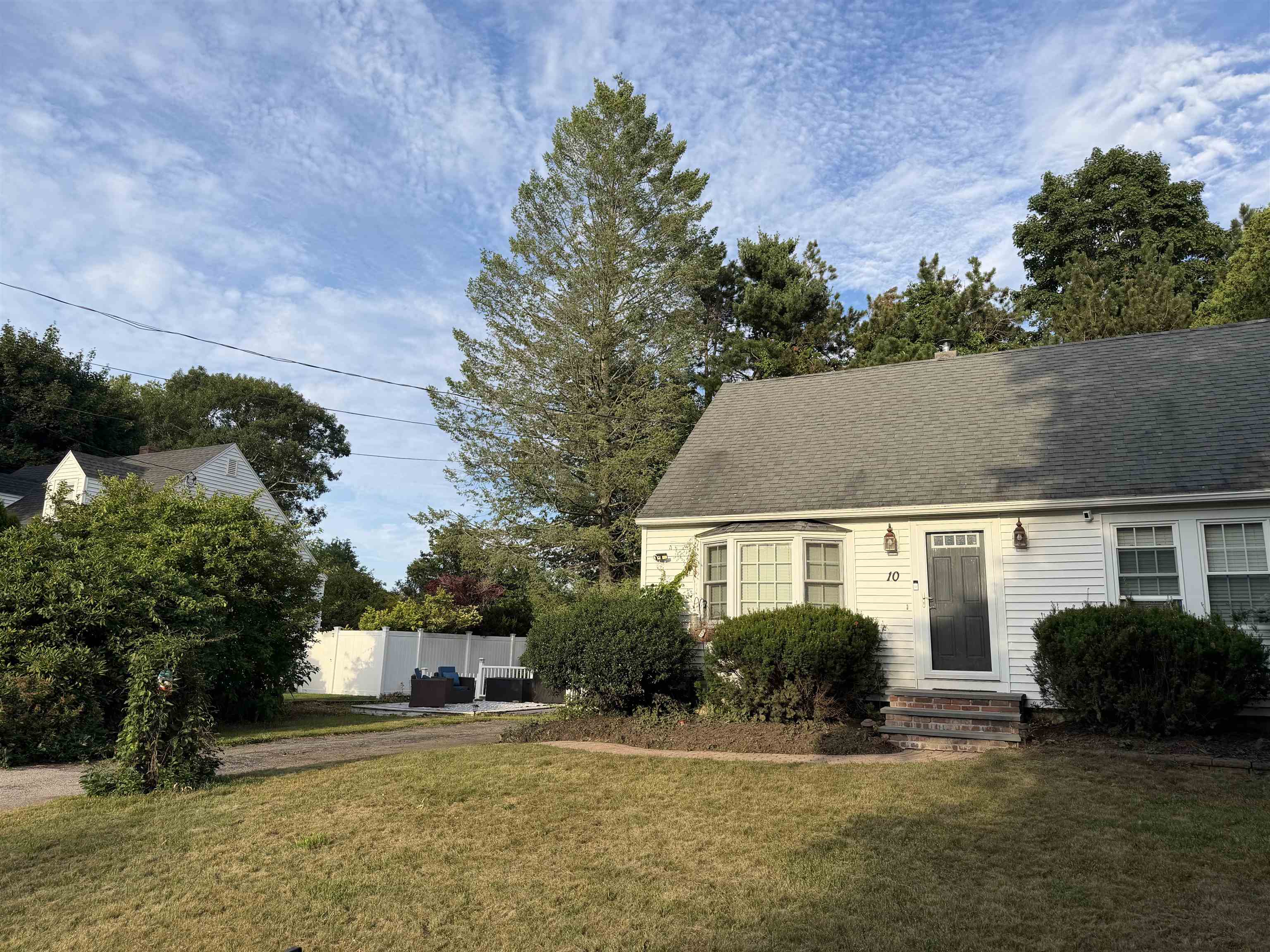 main property photo 12