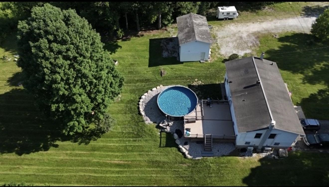 main property photo 32