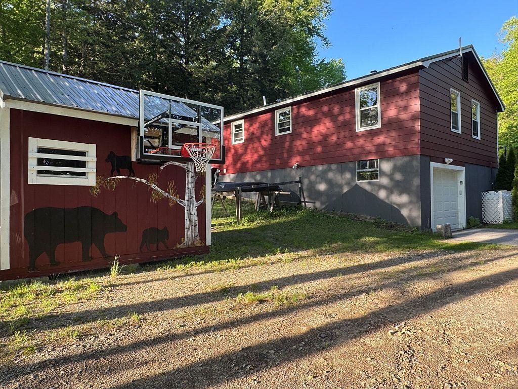 main property photo 40
