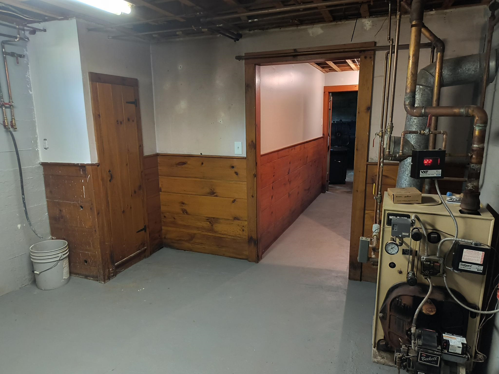 main property photo 30