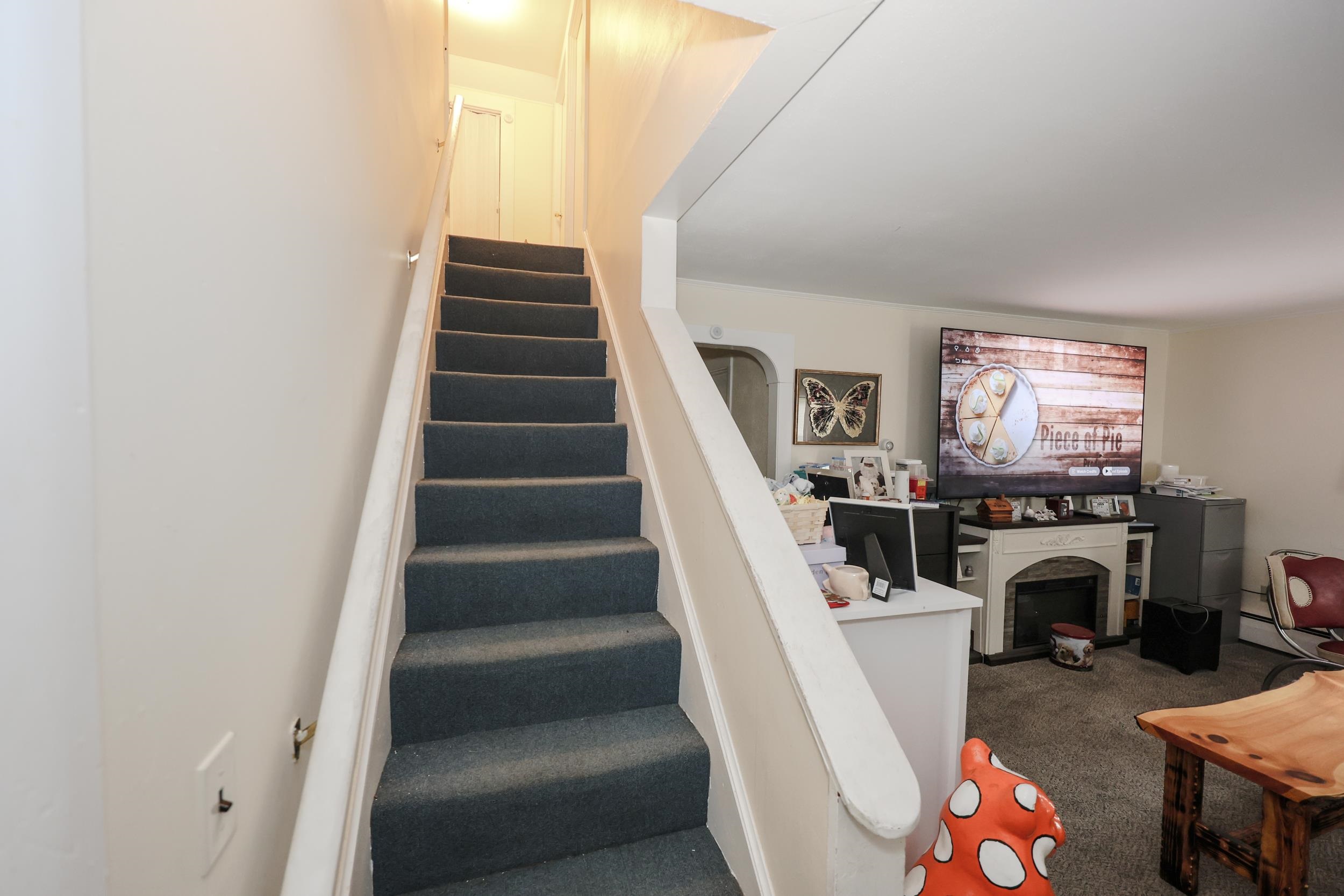 main property photo 28