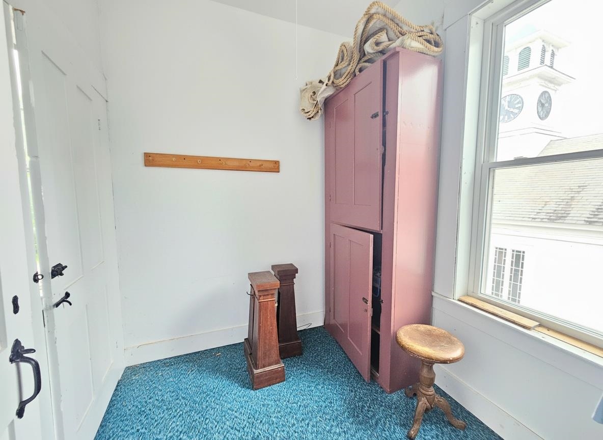 main property photo 13
