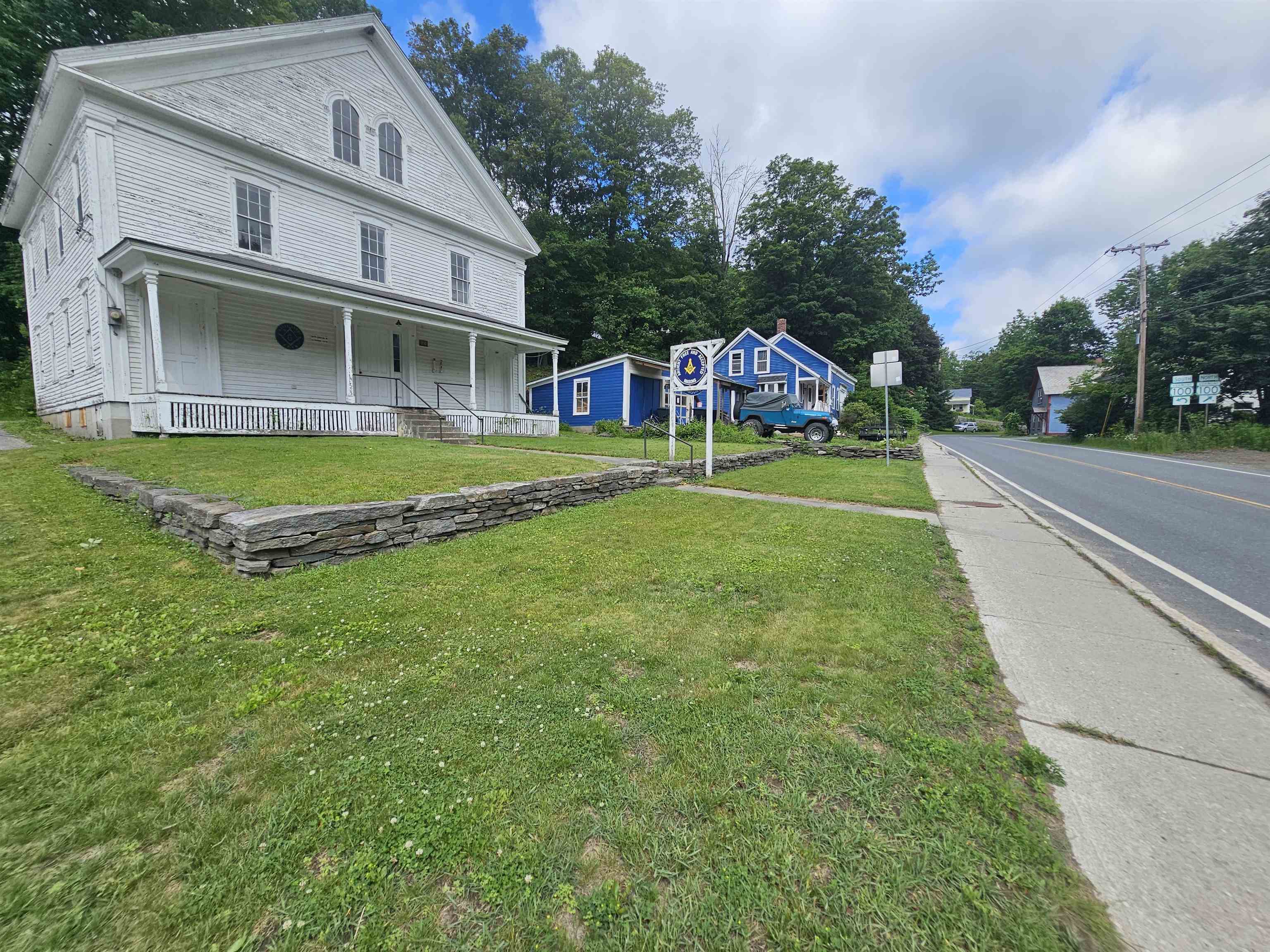 main property photo 2