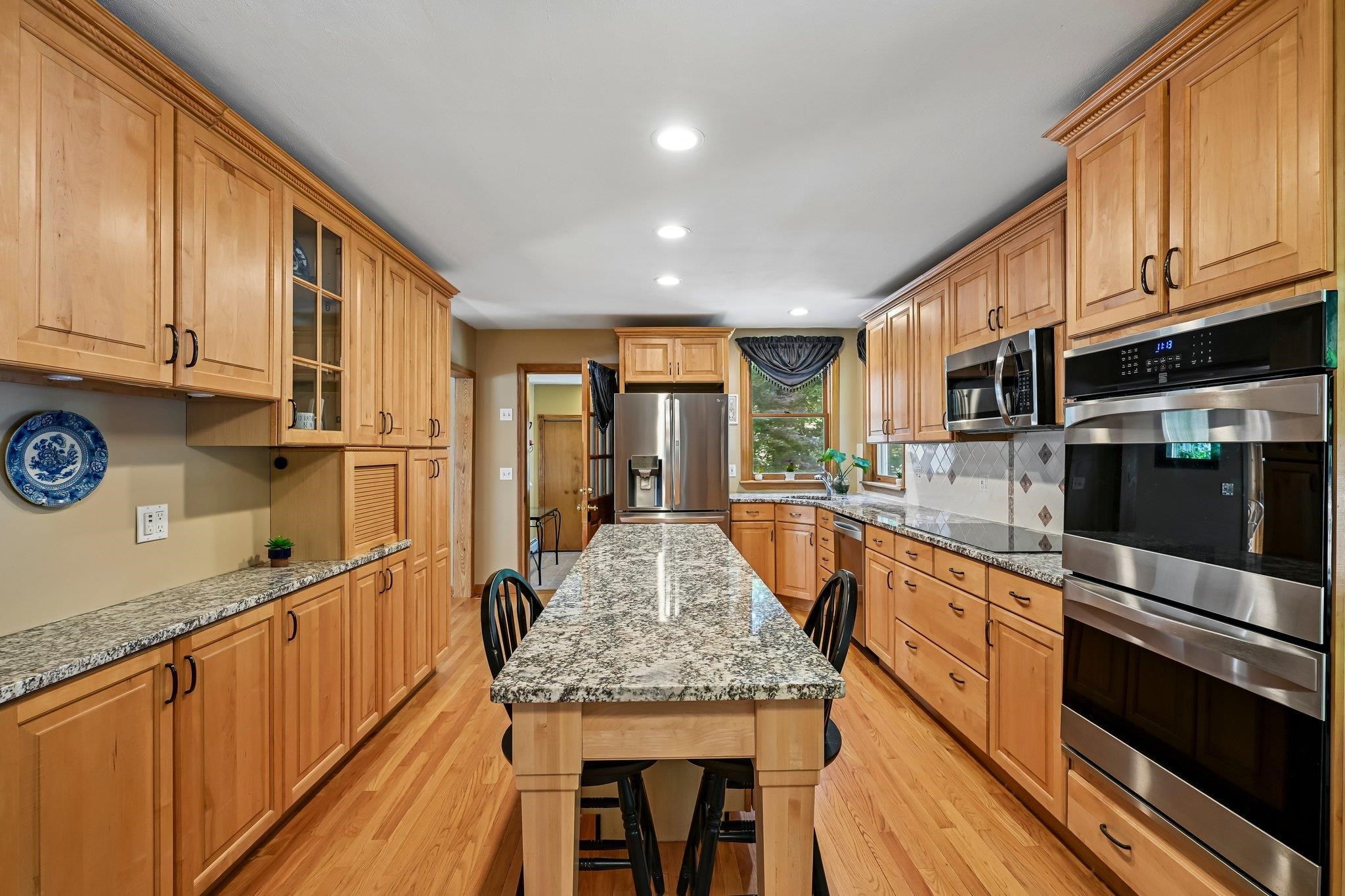main property photo 18