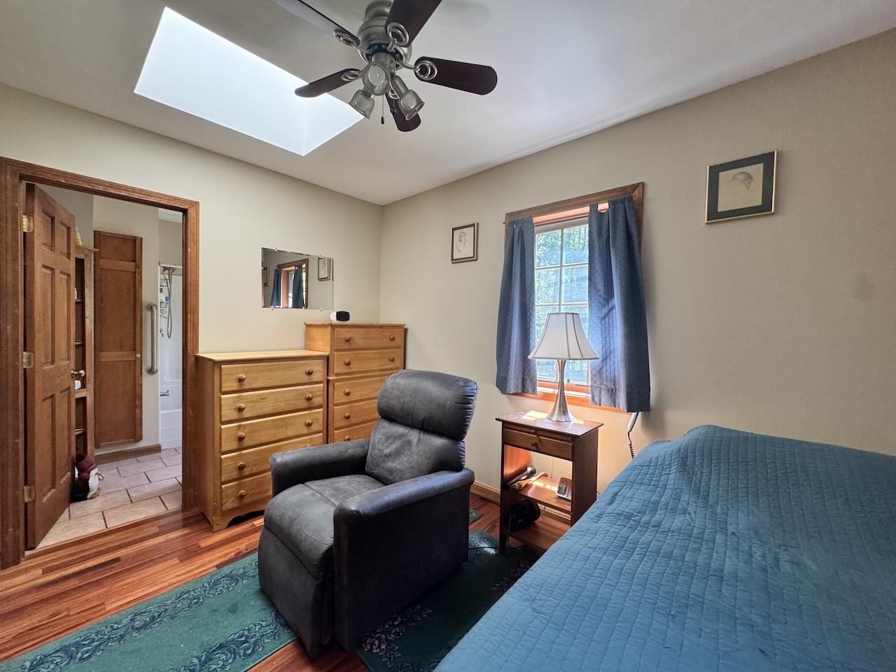 main property photo 25