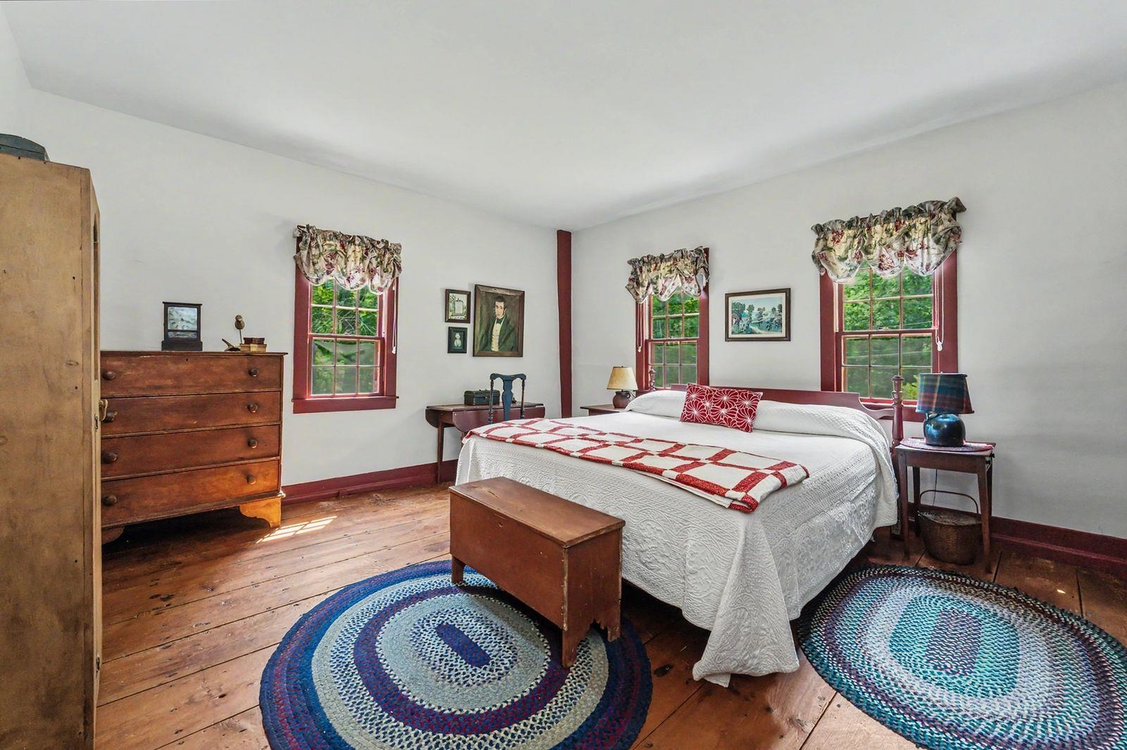 main property photo 25