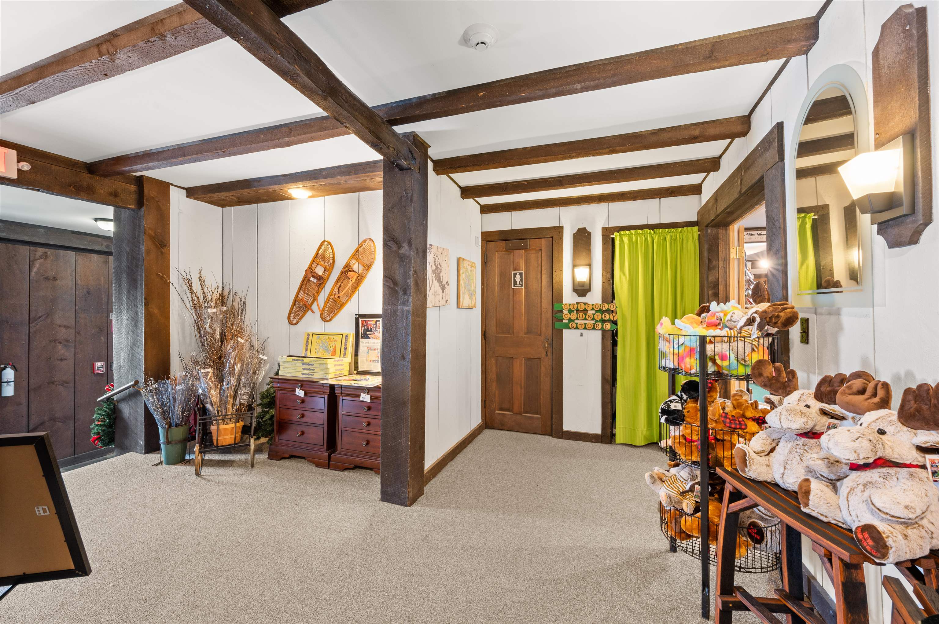 main property photo 17