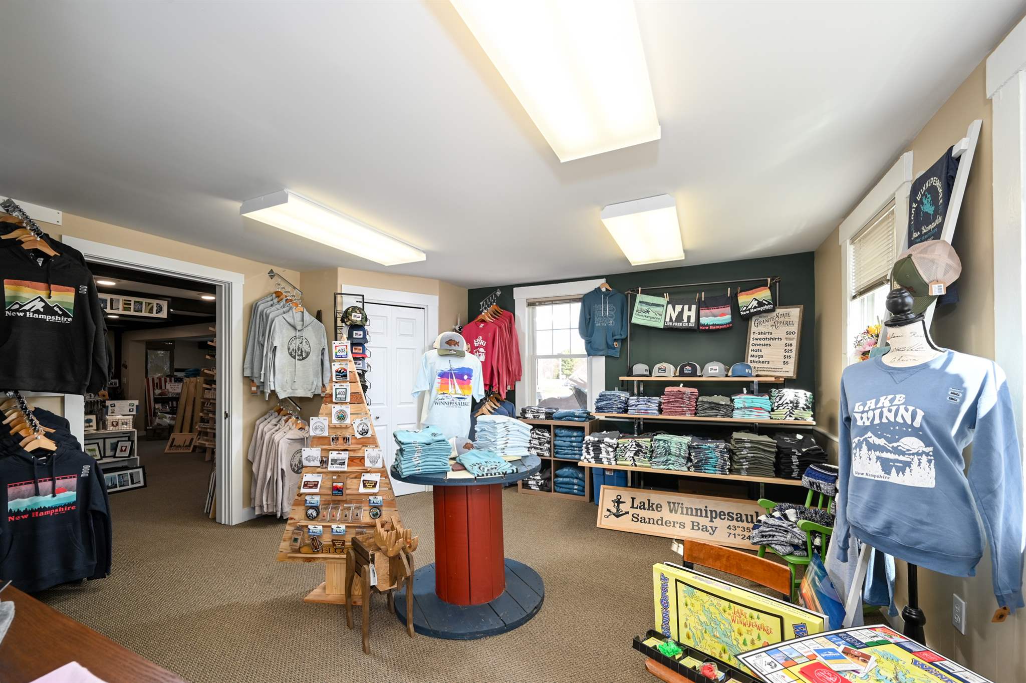 main property photo 25