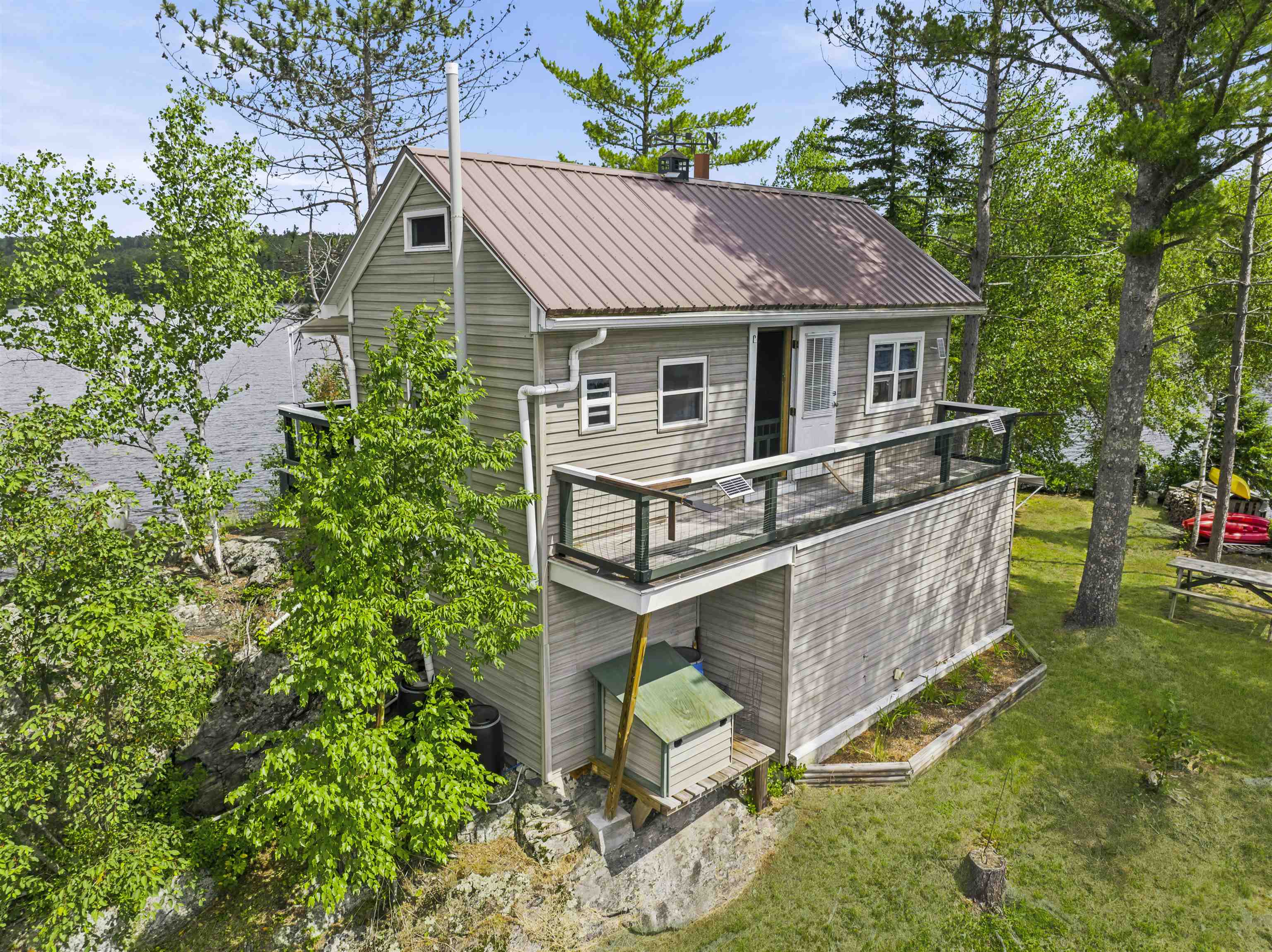 main property photo 4