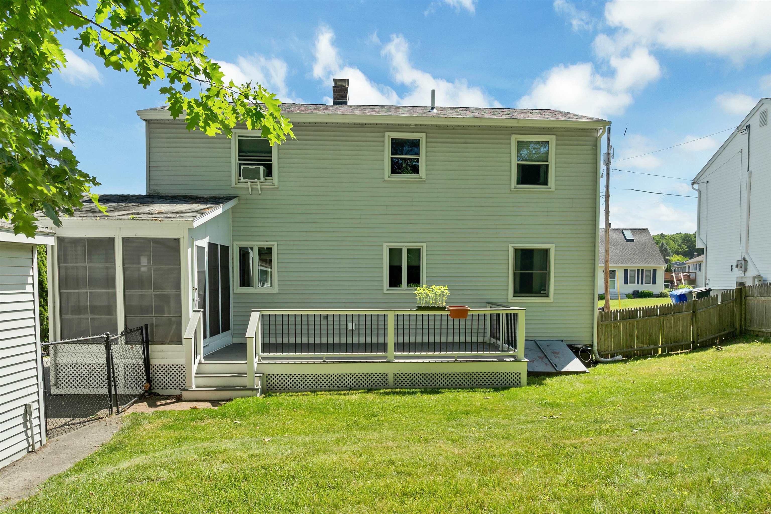 main property photo 32