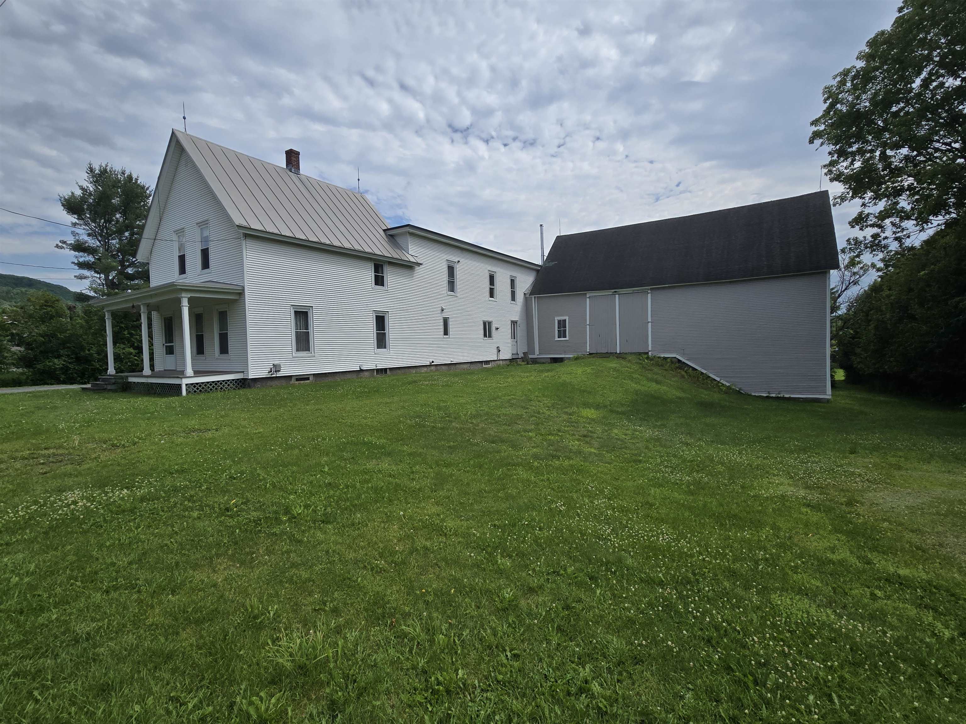 main property photo 50