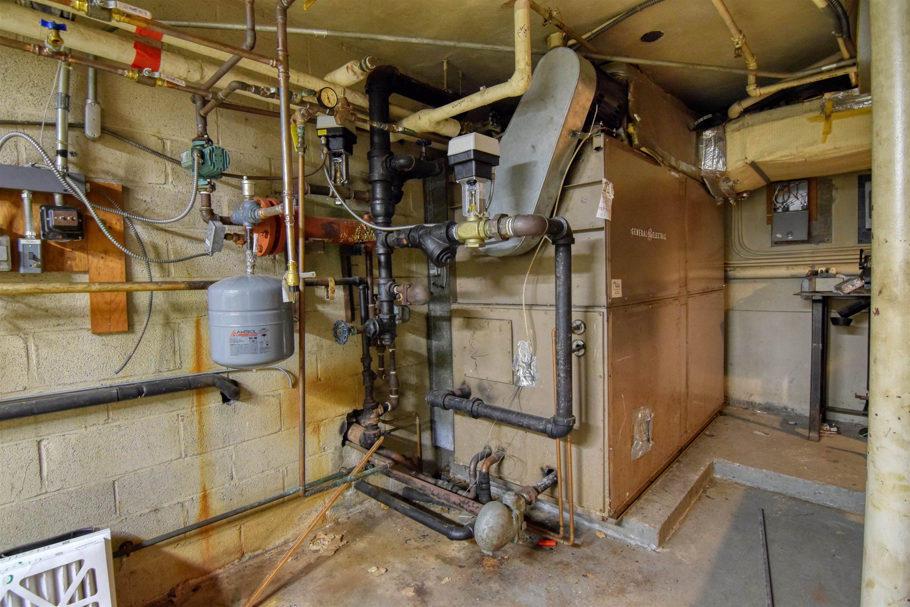main property photo 26