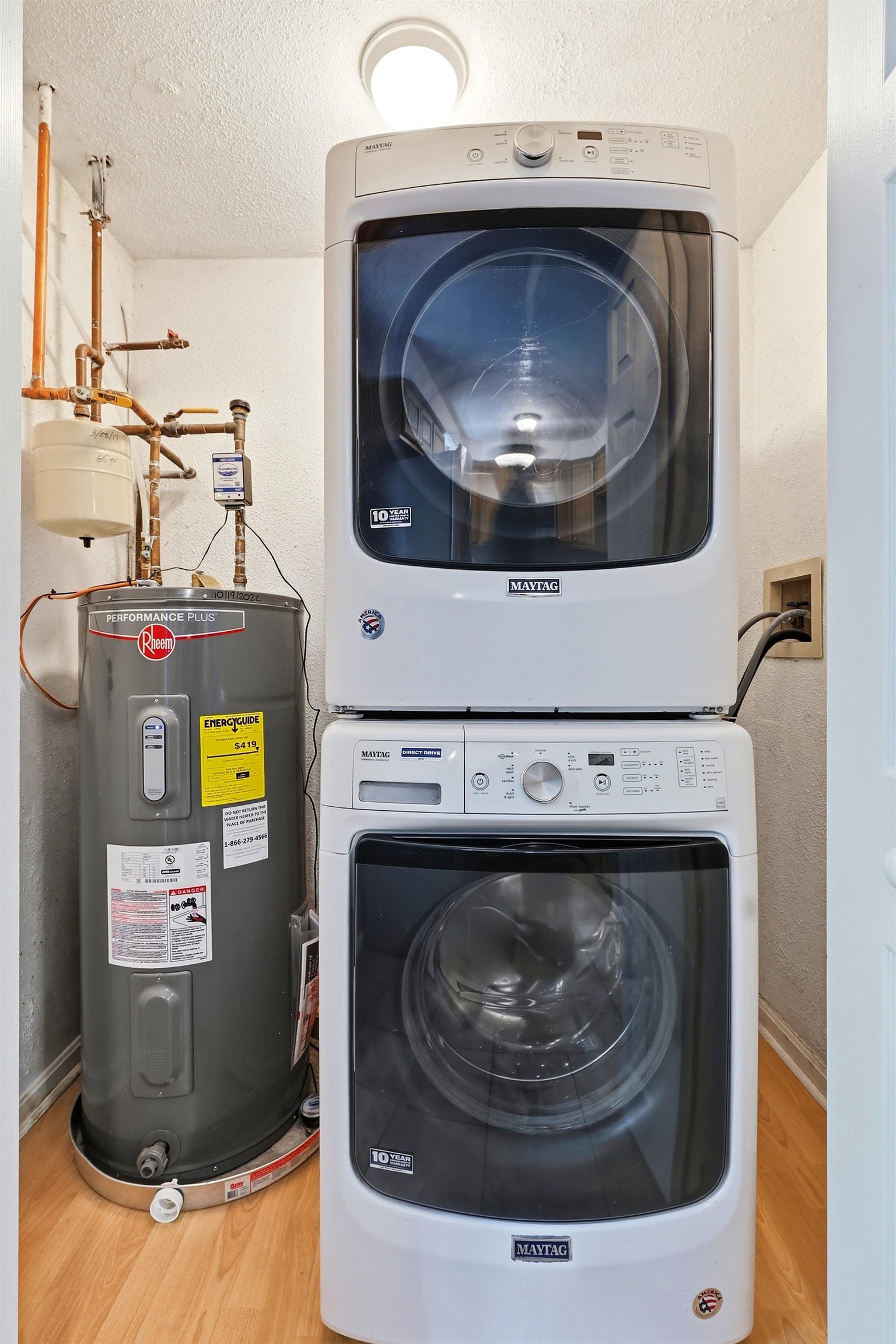 main property photo 28