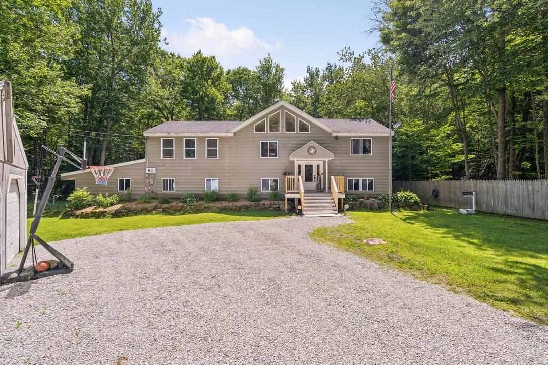 main property photo 13