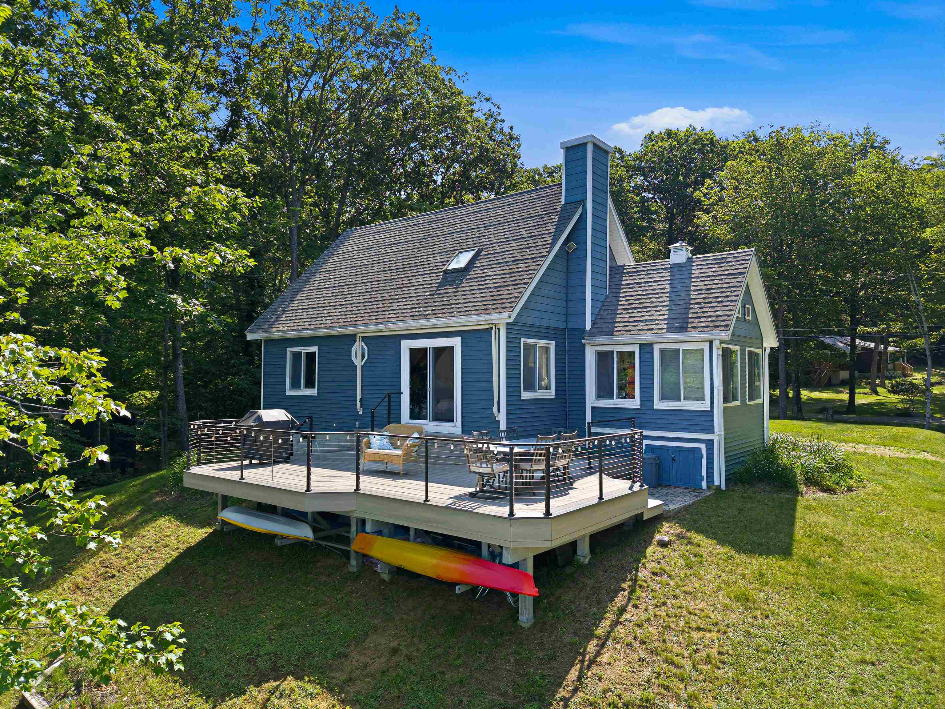 main property photo 30