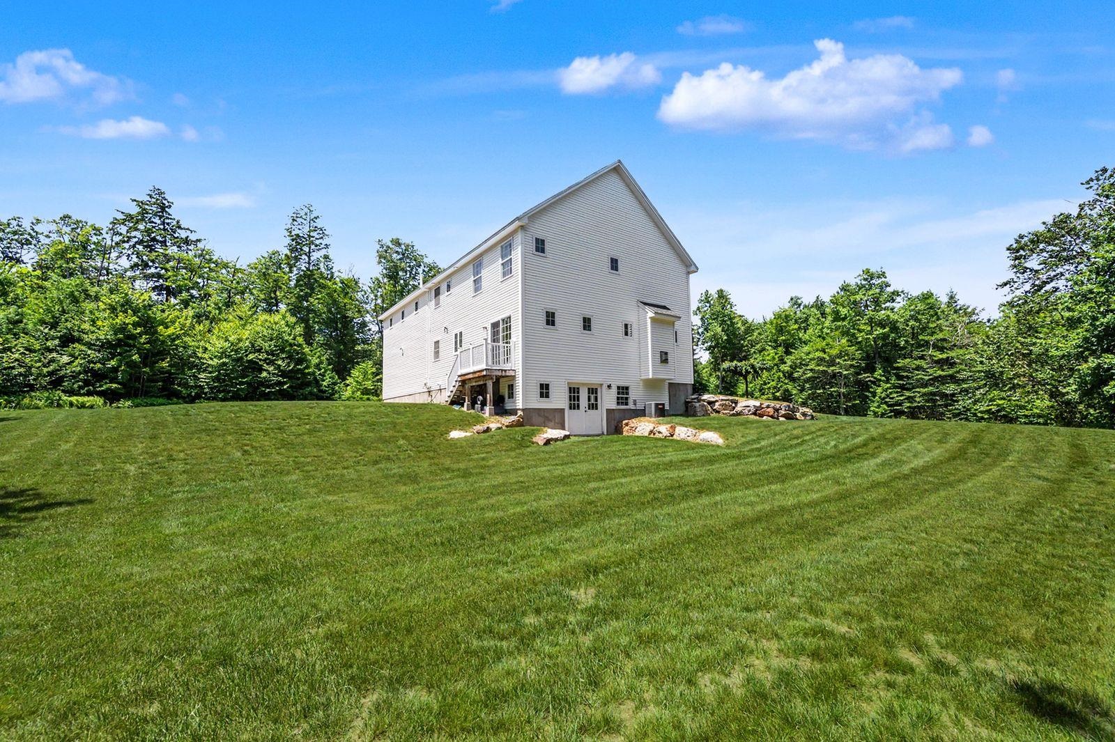 main property photo 5