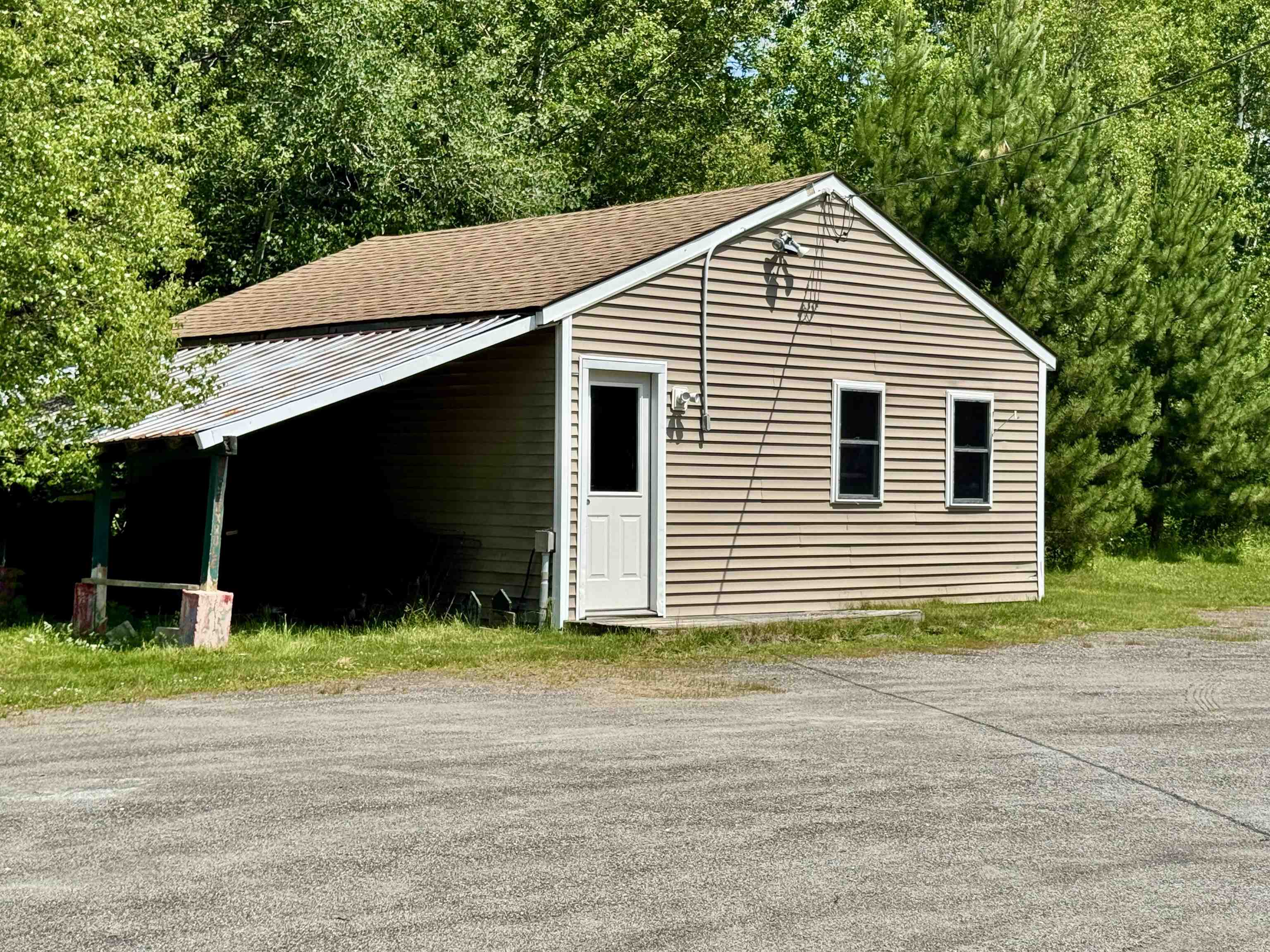main property photo 59