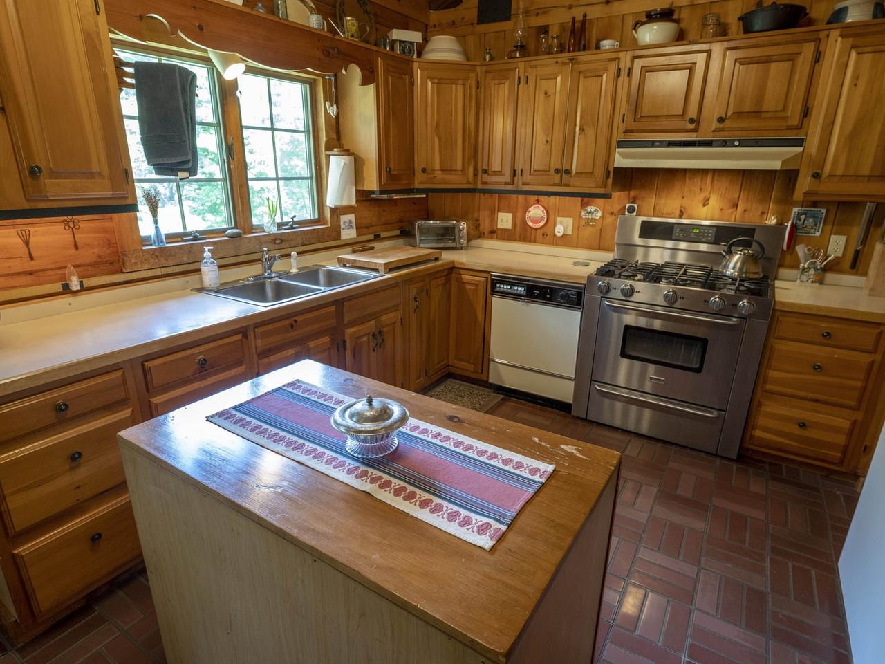 main property photo 16