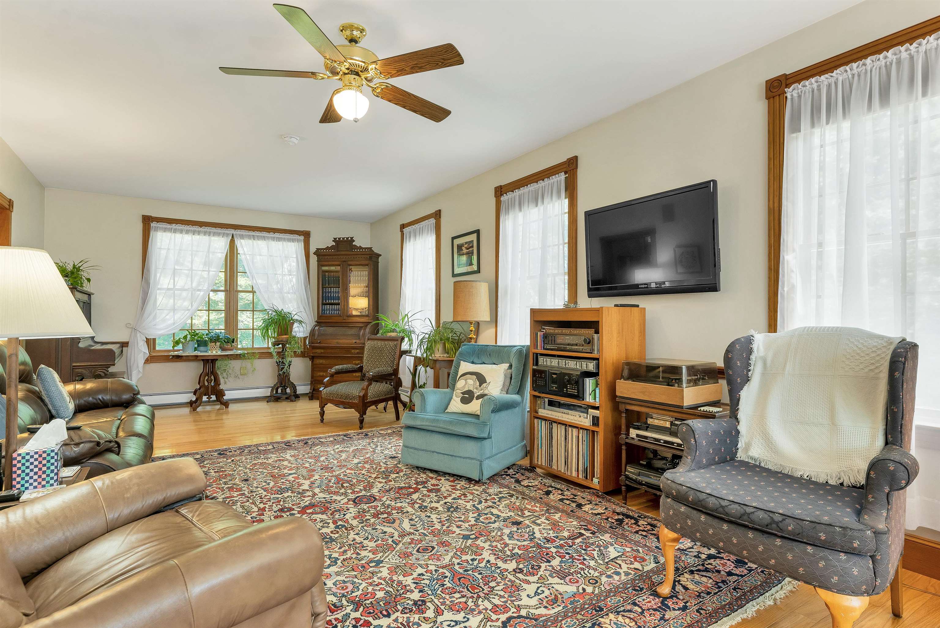 main property photo 31