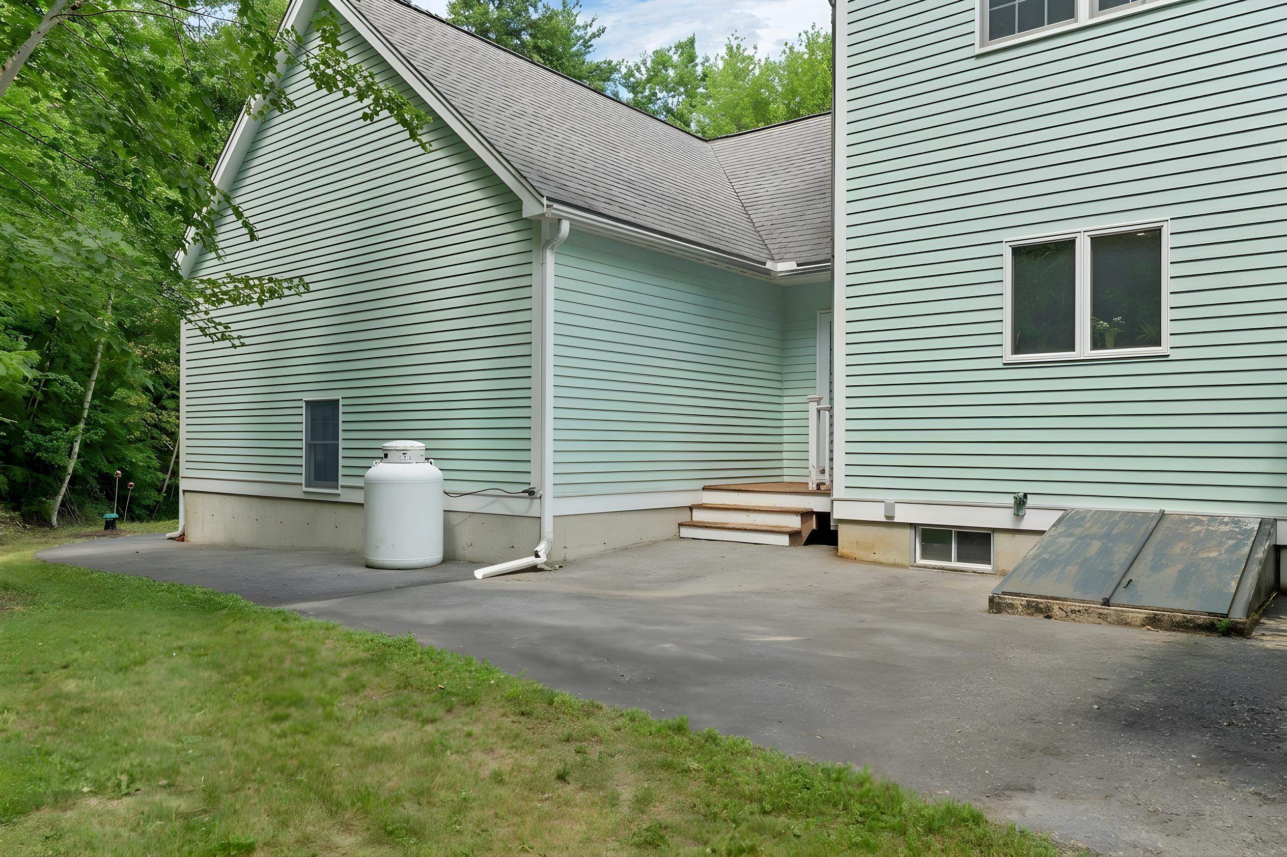 main property photo 58