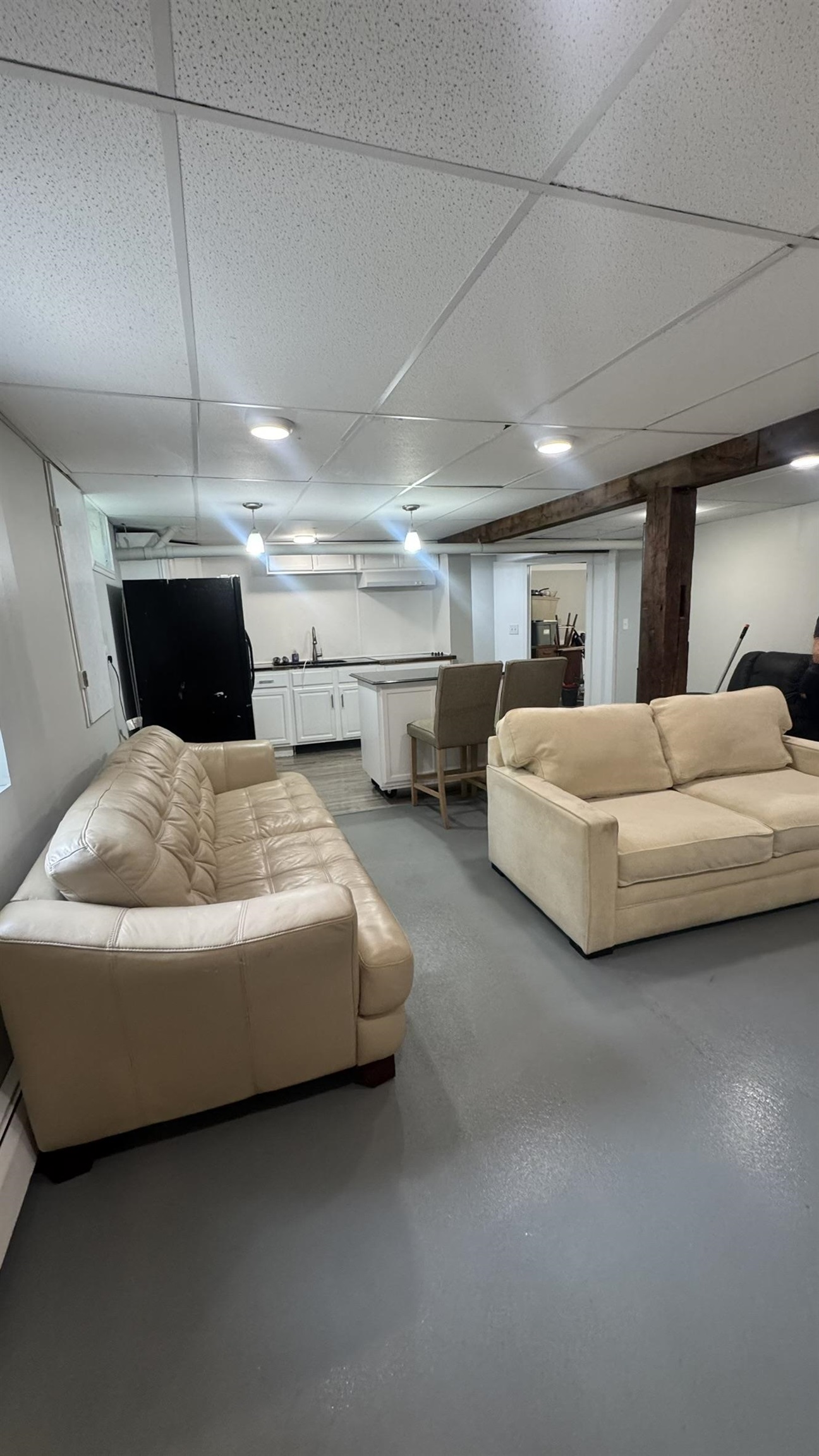 main property photo 11