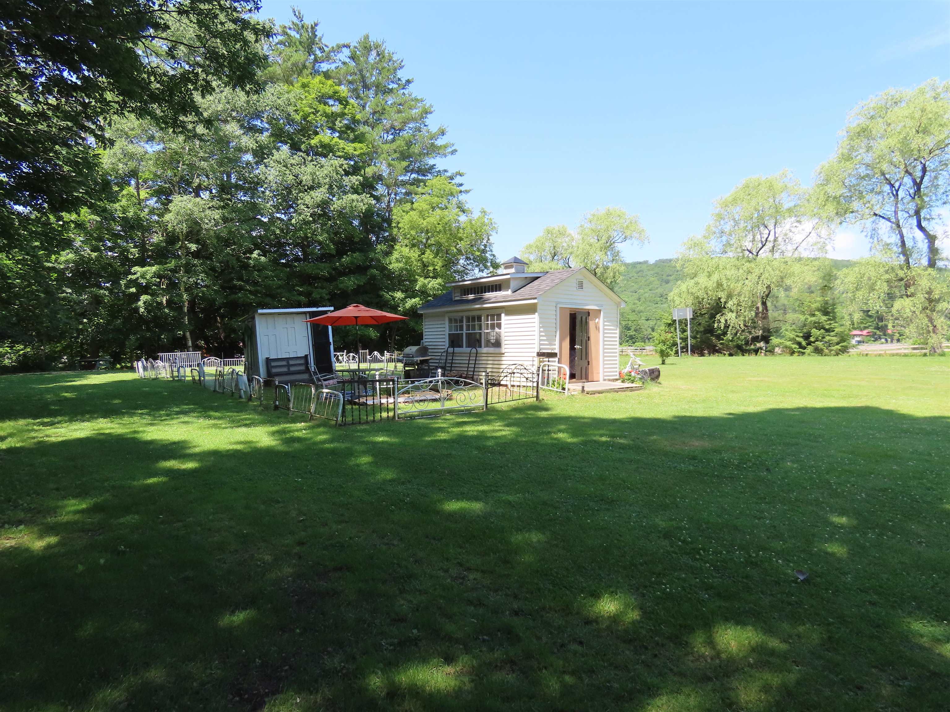 main property photo 13
