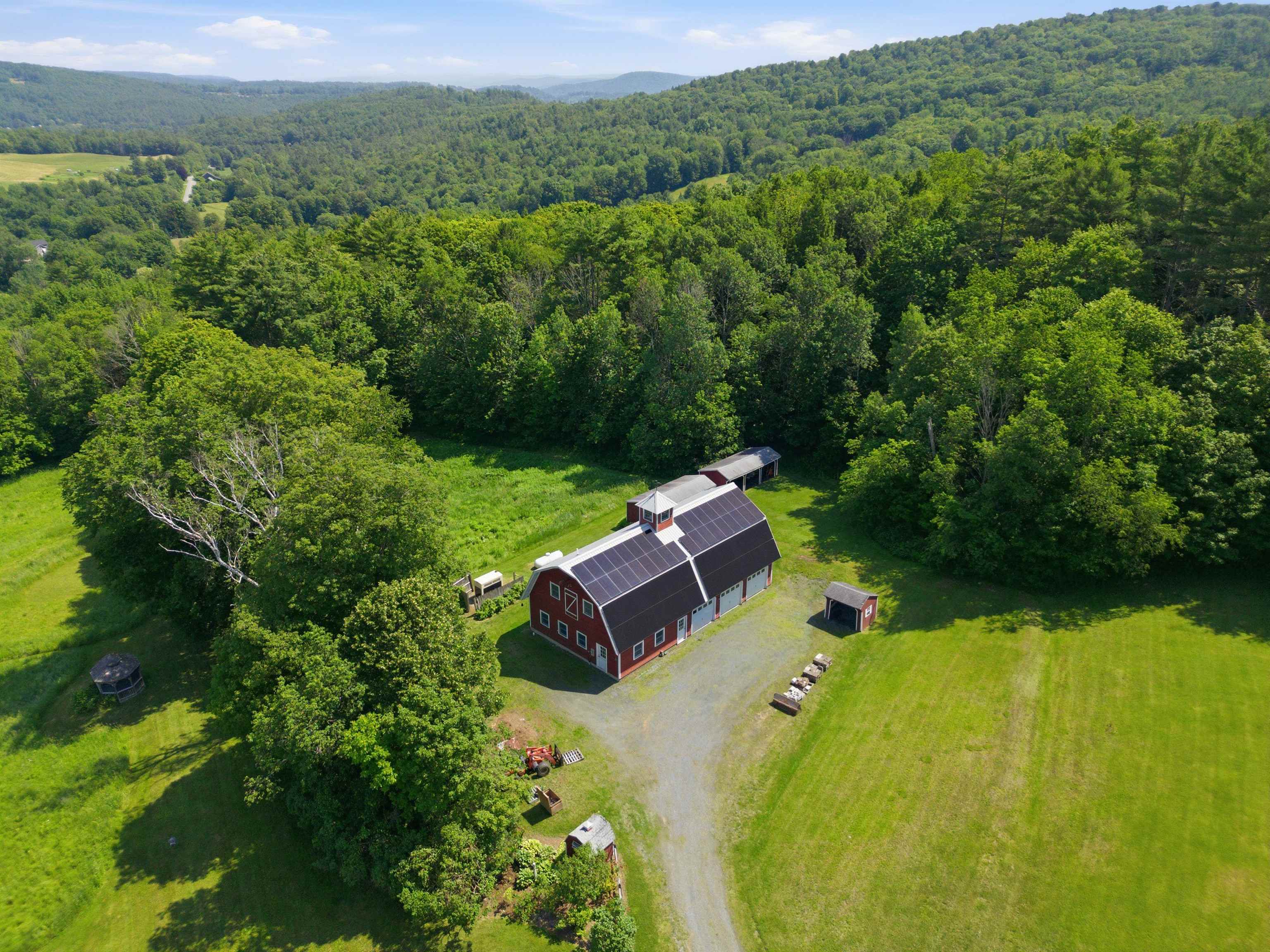 main property photo 45