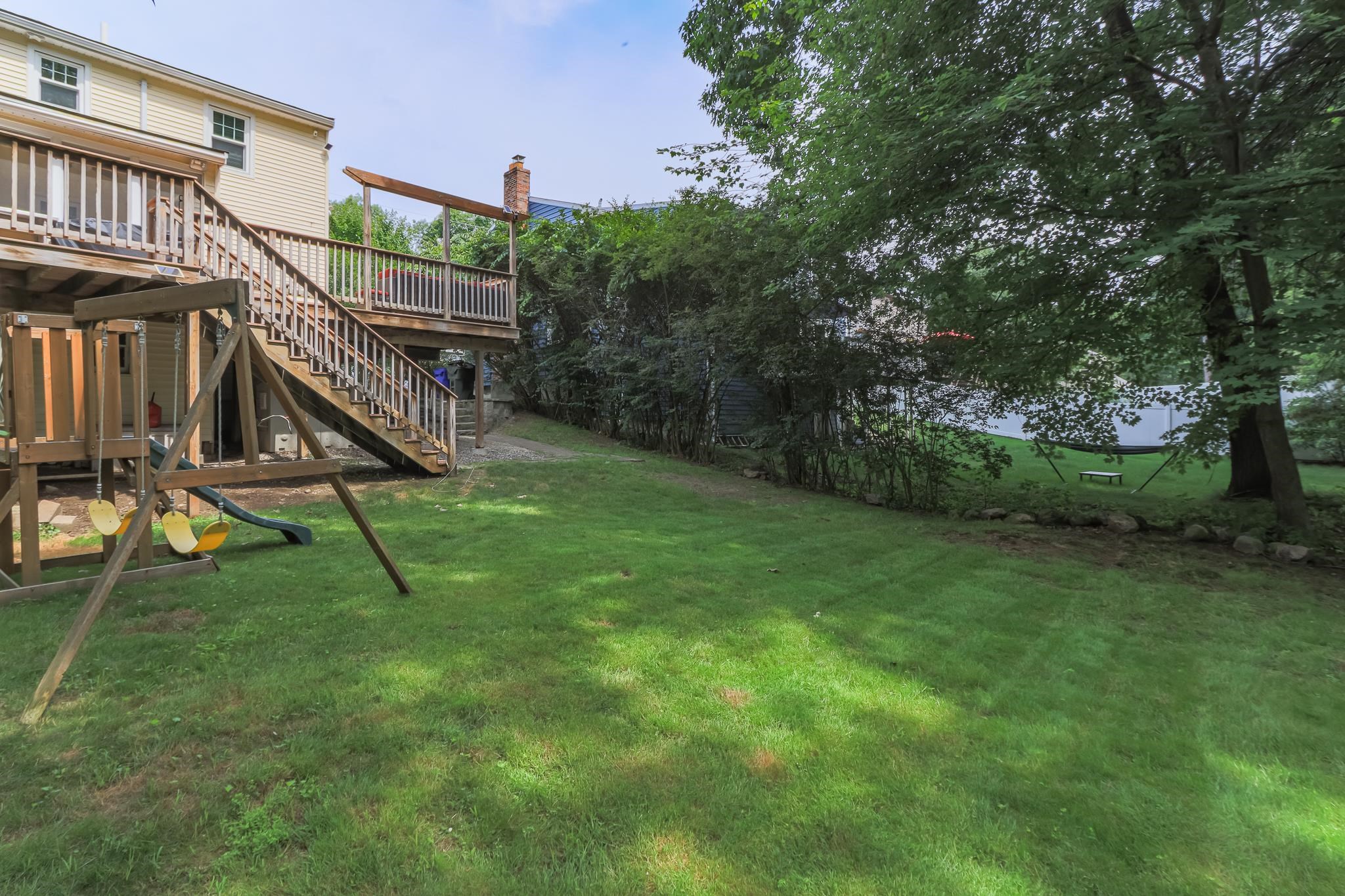 main property photo 30
