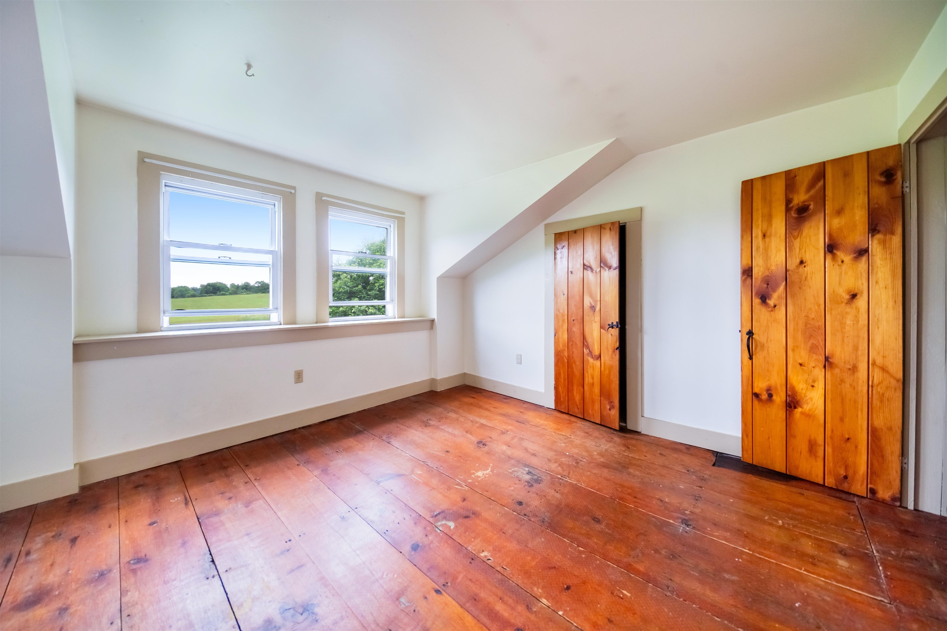 main property photo 51