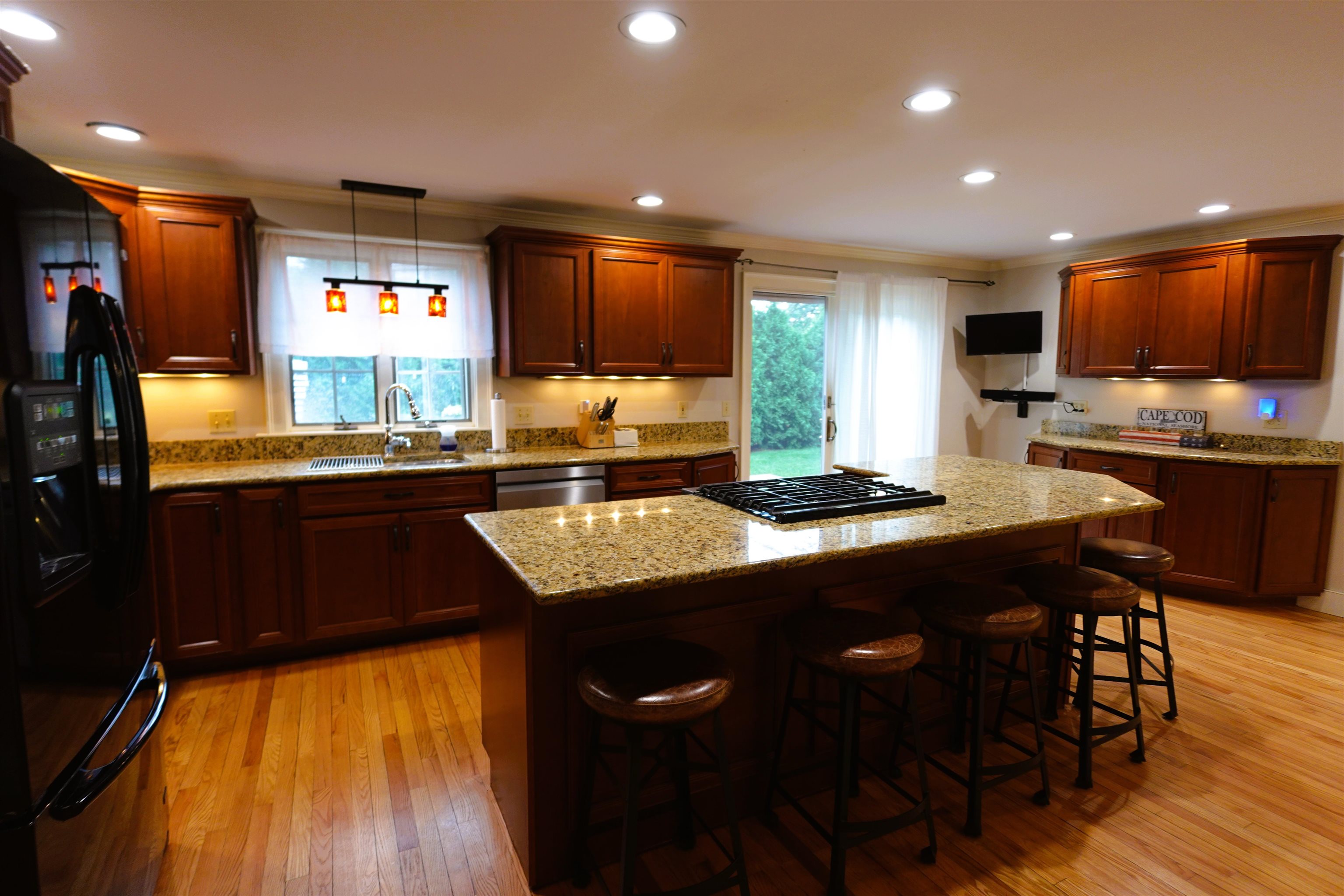main property photo 14