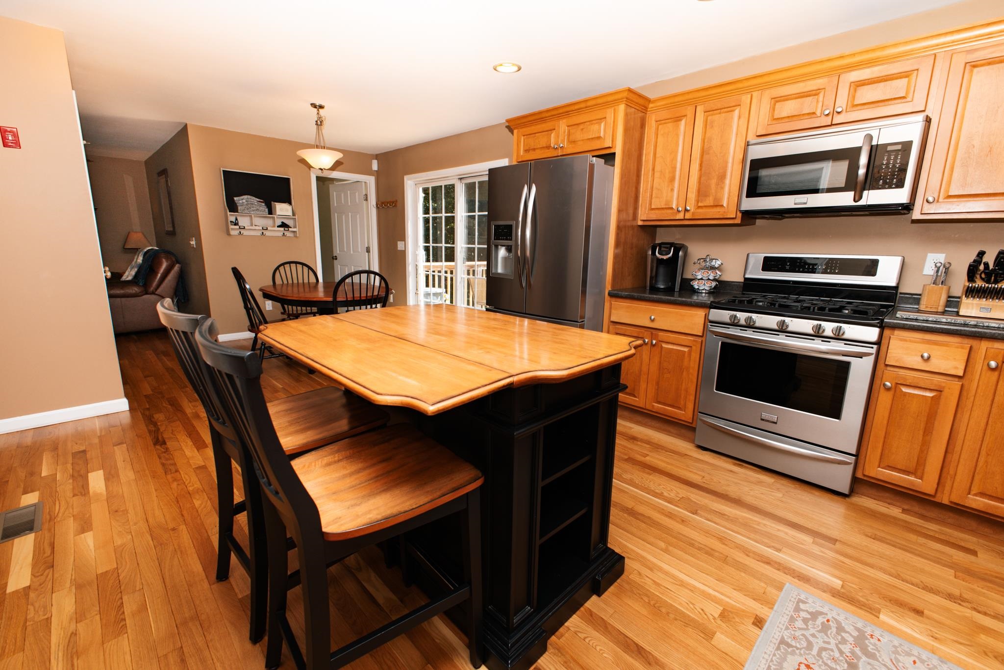 main property photo 12