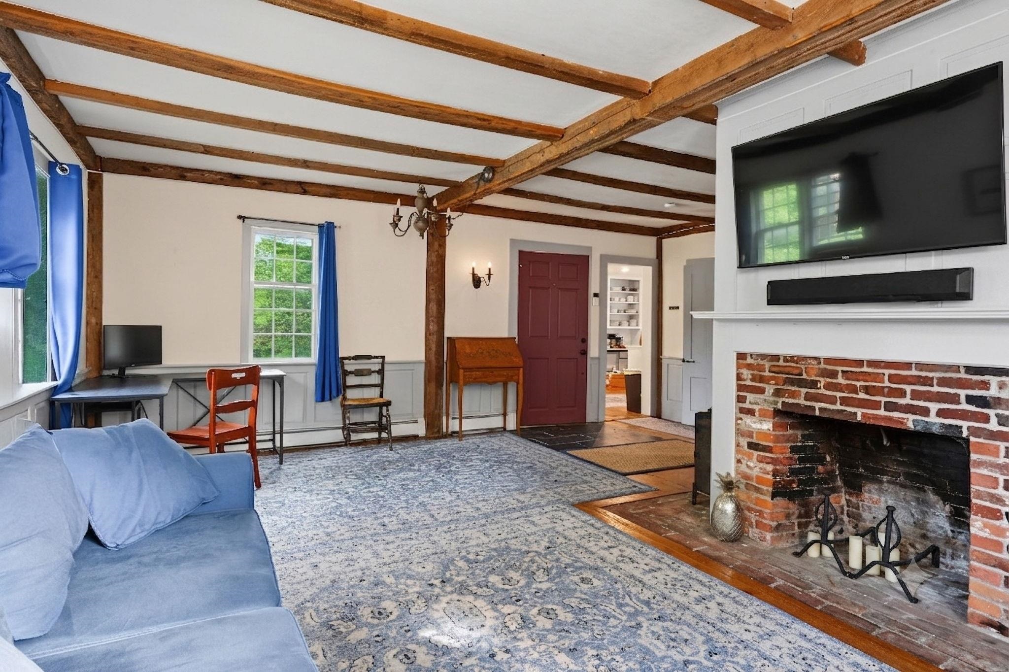 main property photo 13