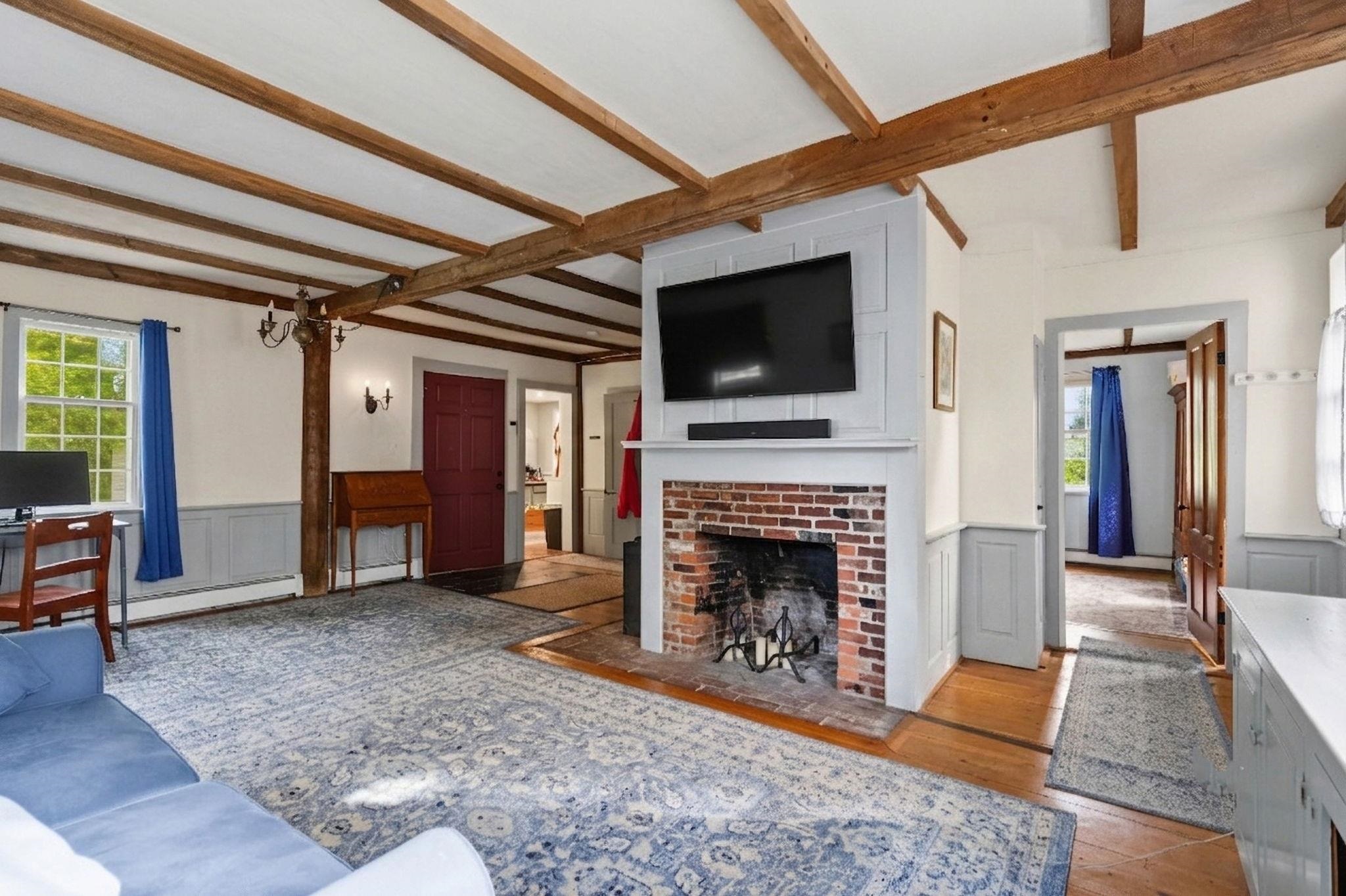 main property photo 14