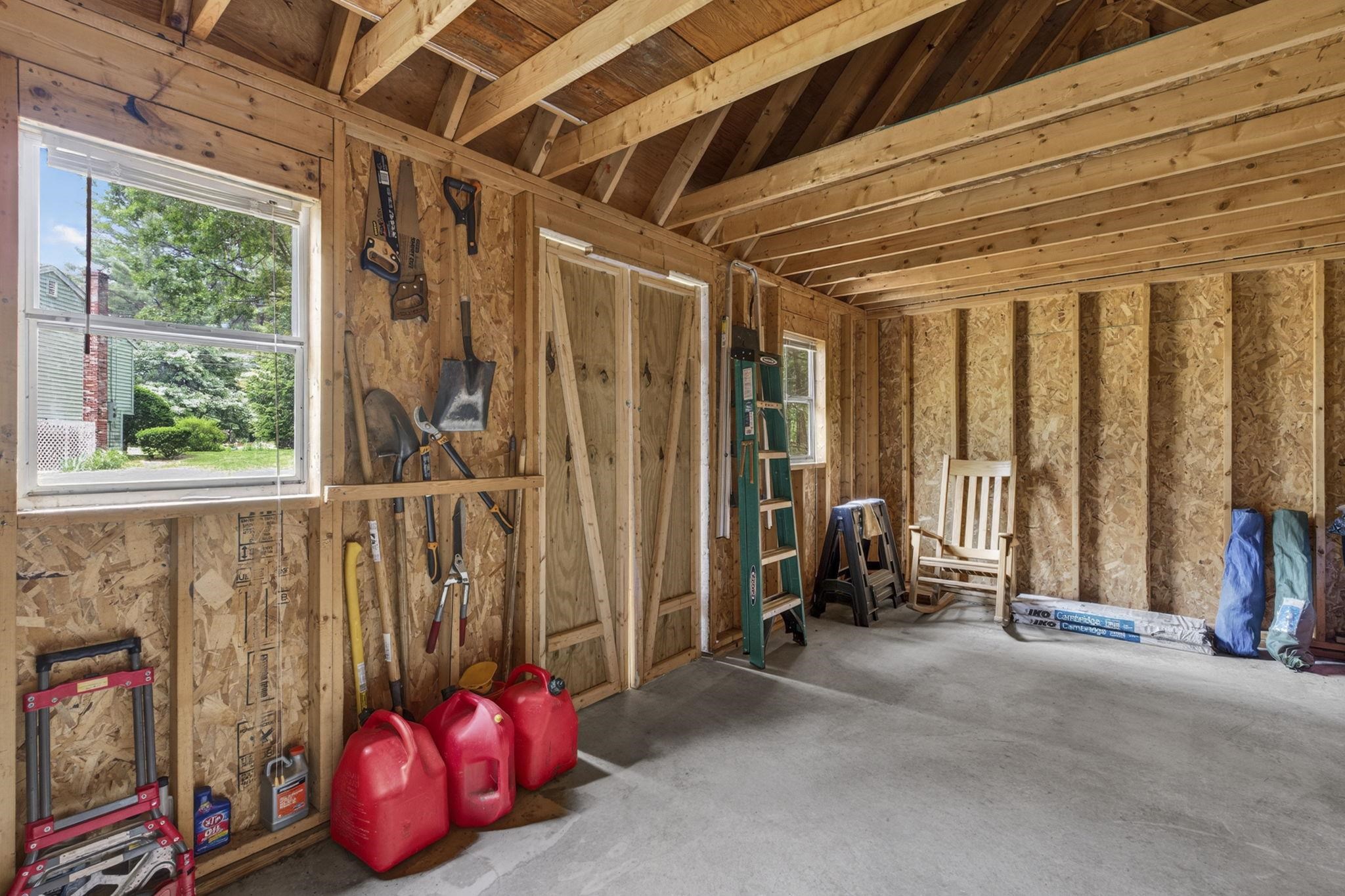 main property photo 45