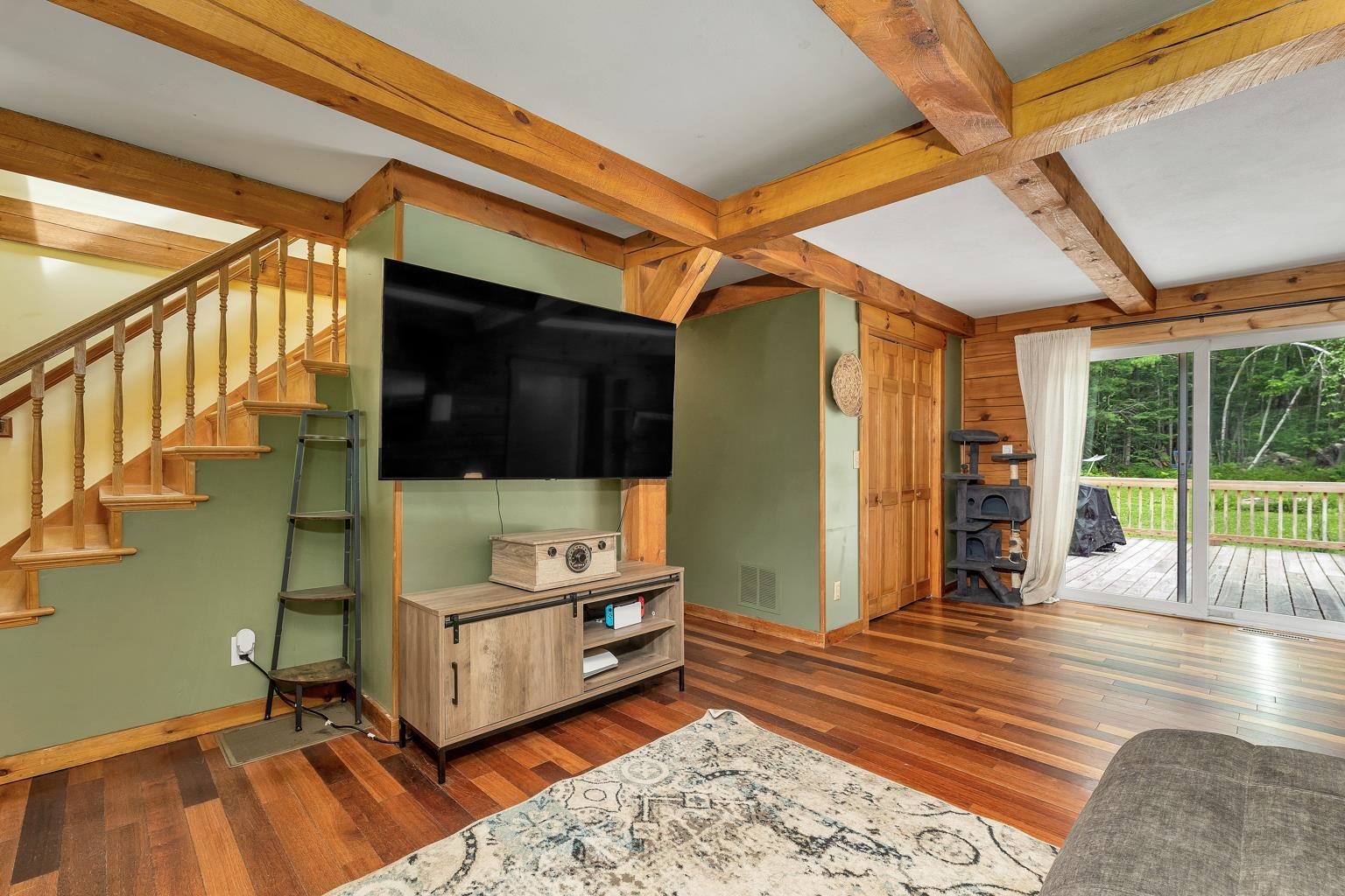 main property photo 11