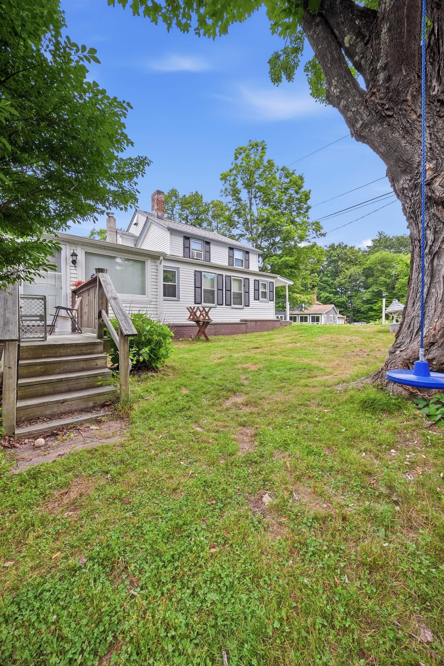 main property photo 25
