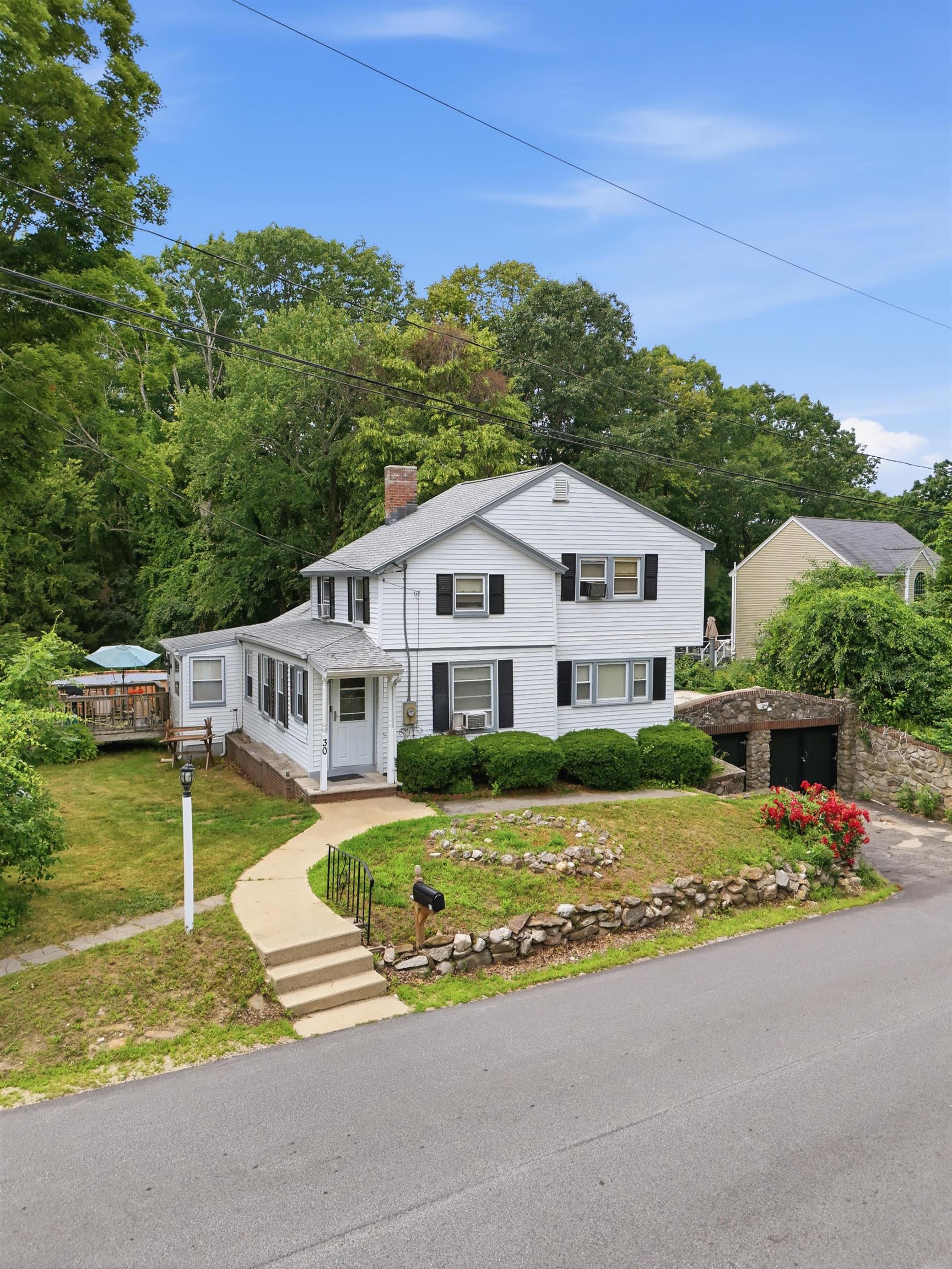main property photo 32
